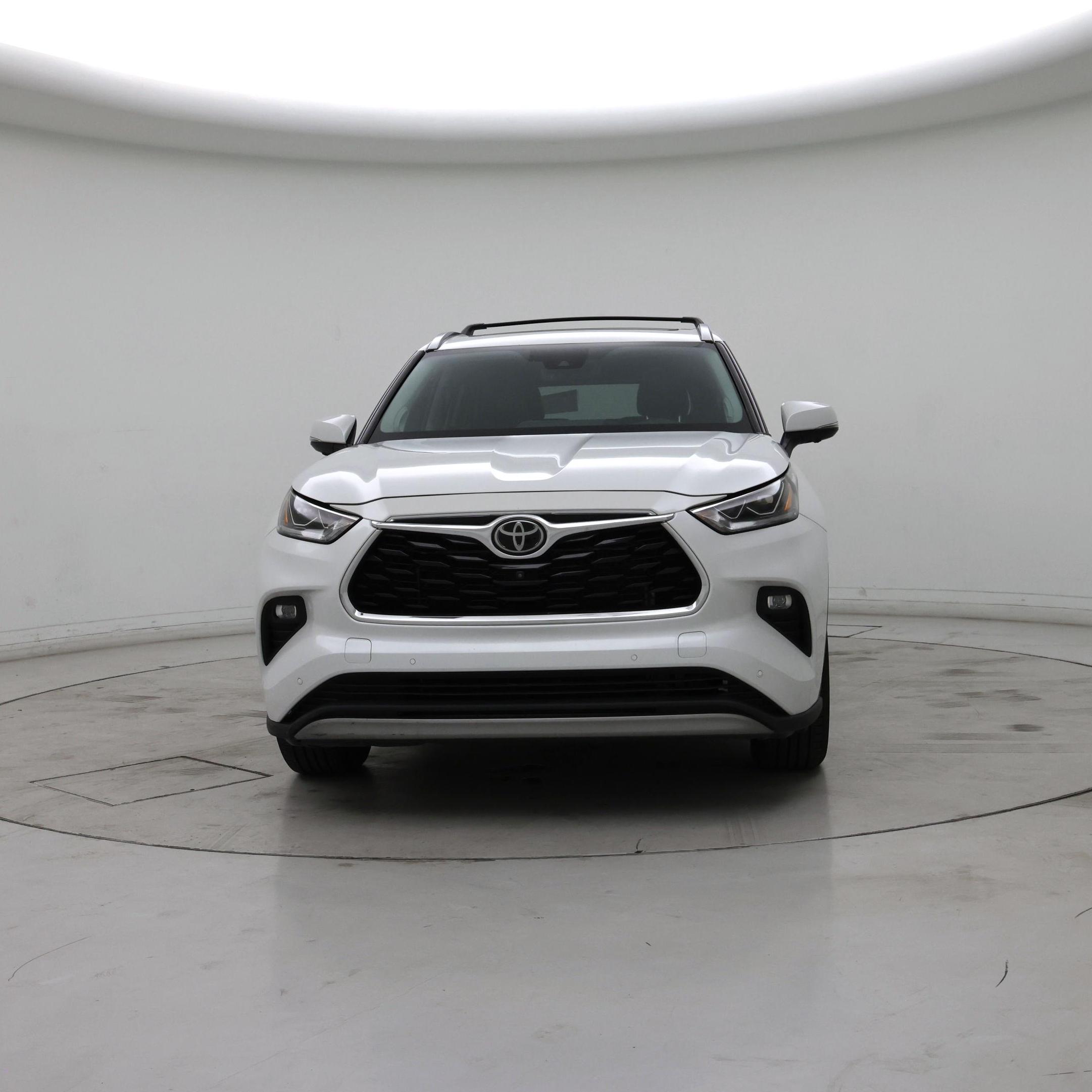 Thumbnail: 2023 Toyota Highlander - 5