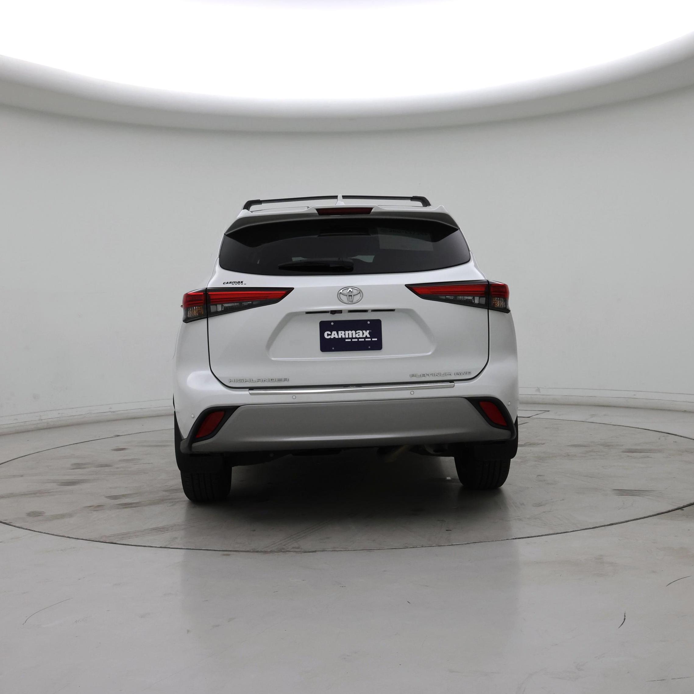 Thumbnail: 2023 Toyota Highlander - 6