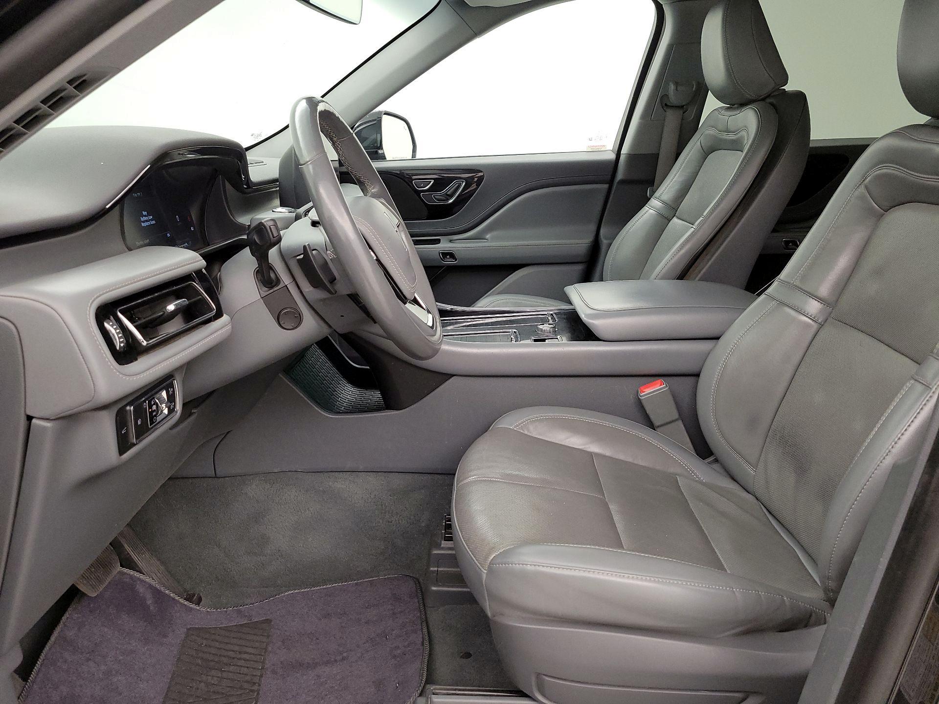 Thumbnail: 2021 Lincoln Aviator - 11