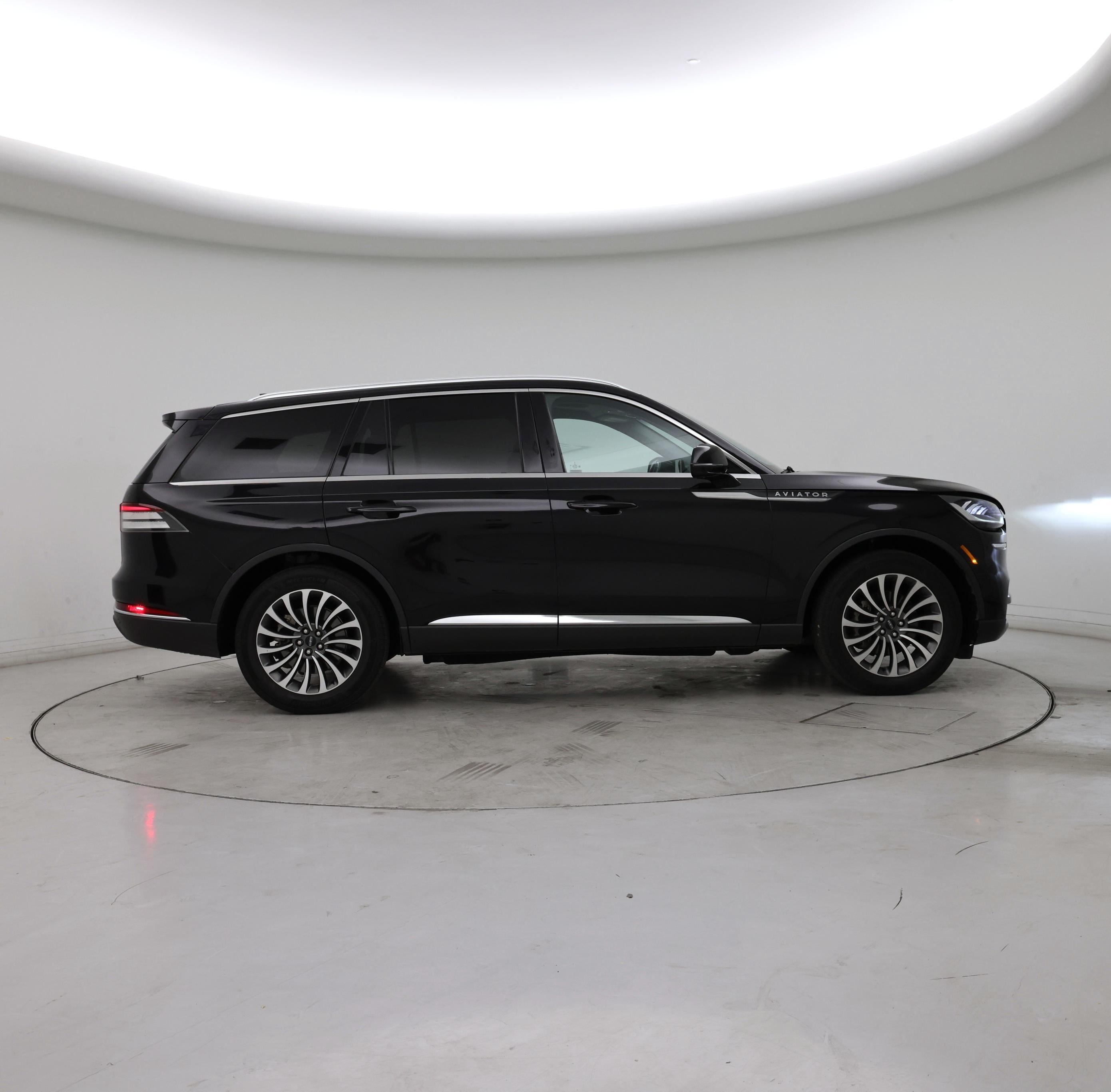 Thumbnail: 2021 Lincoln Aviator - 7
