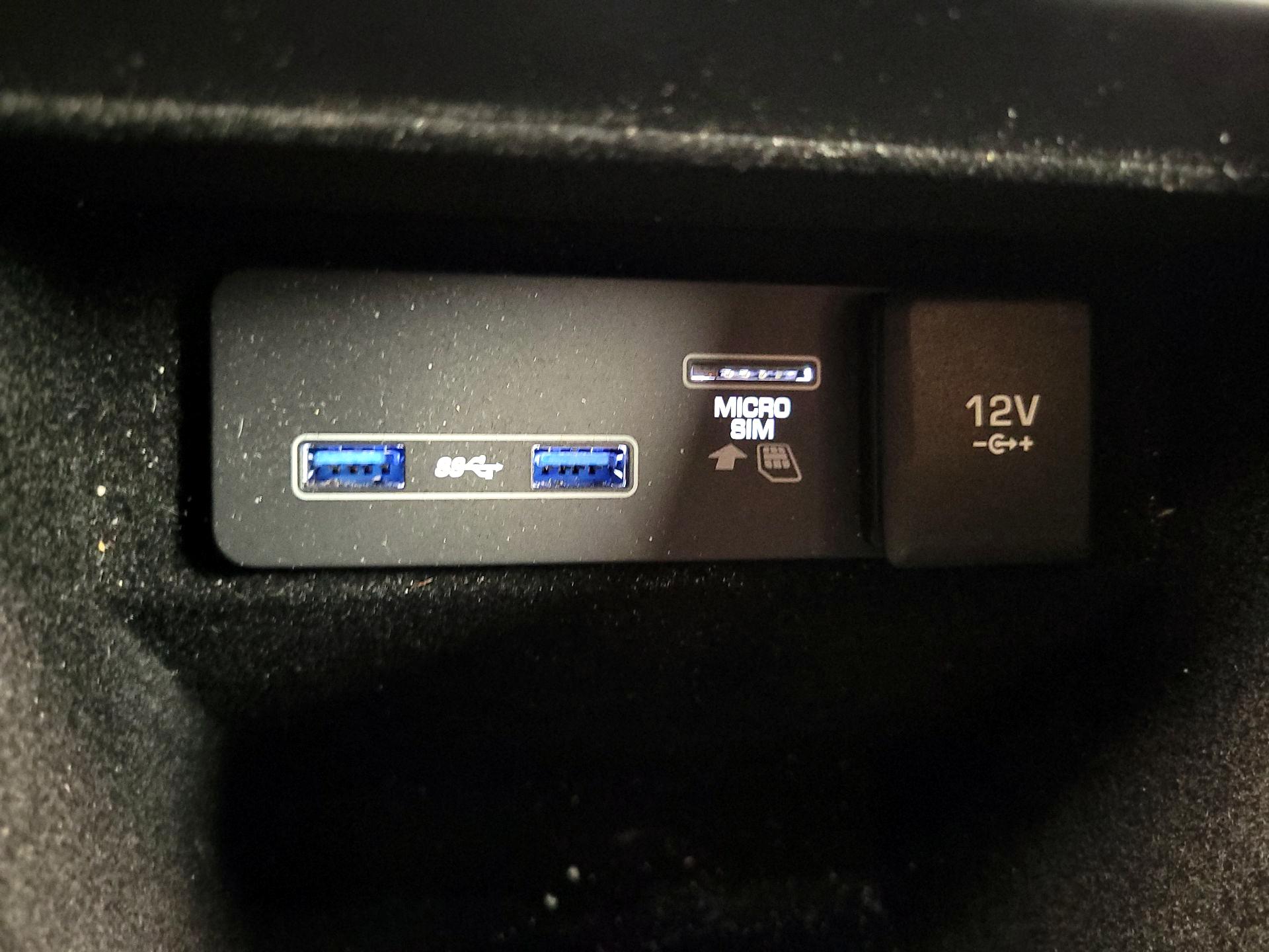 Thumbnail: 2020 Land Rover Range Rover Evoque - 19