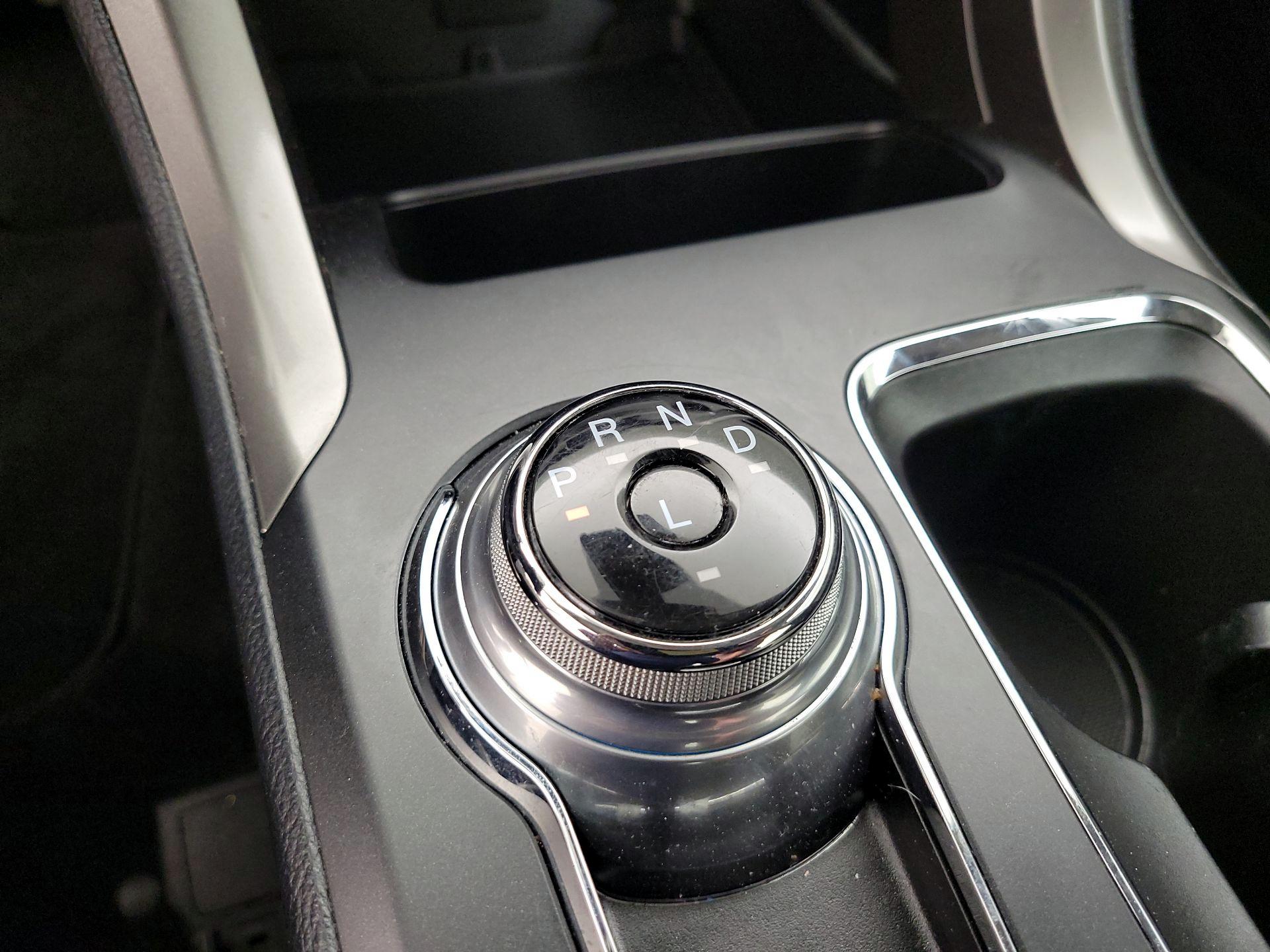 Thumbnail: 2019 Ford Fusion - 17