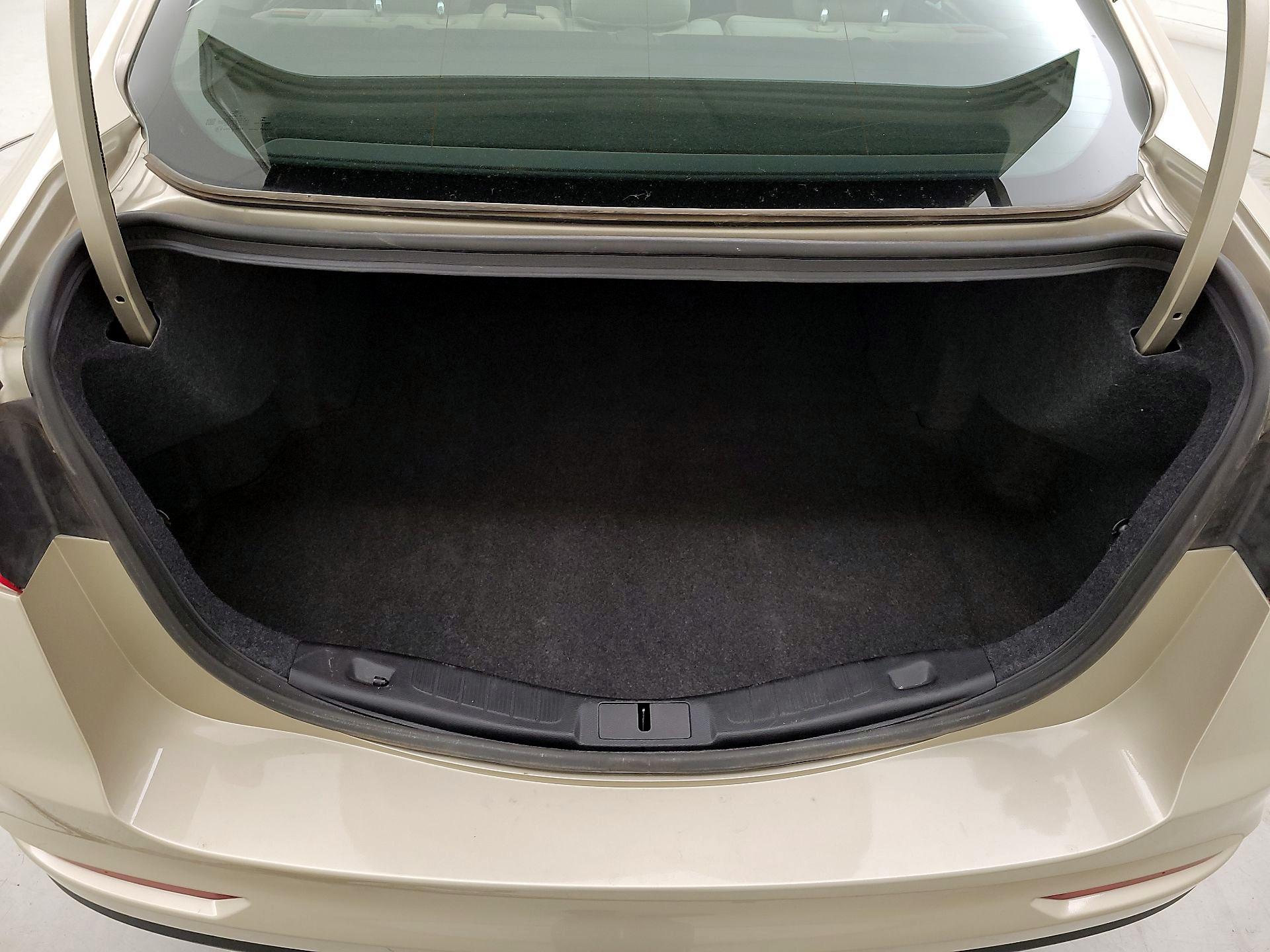 Thumbnail: 2019 Ford Fusion - 20