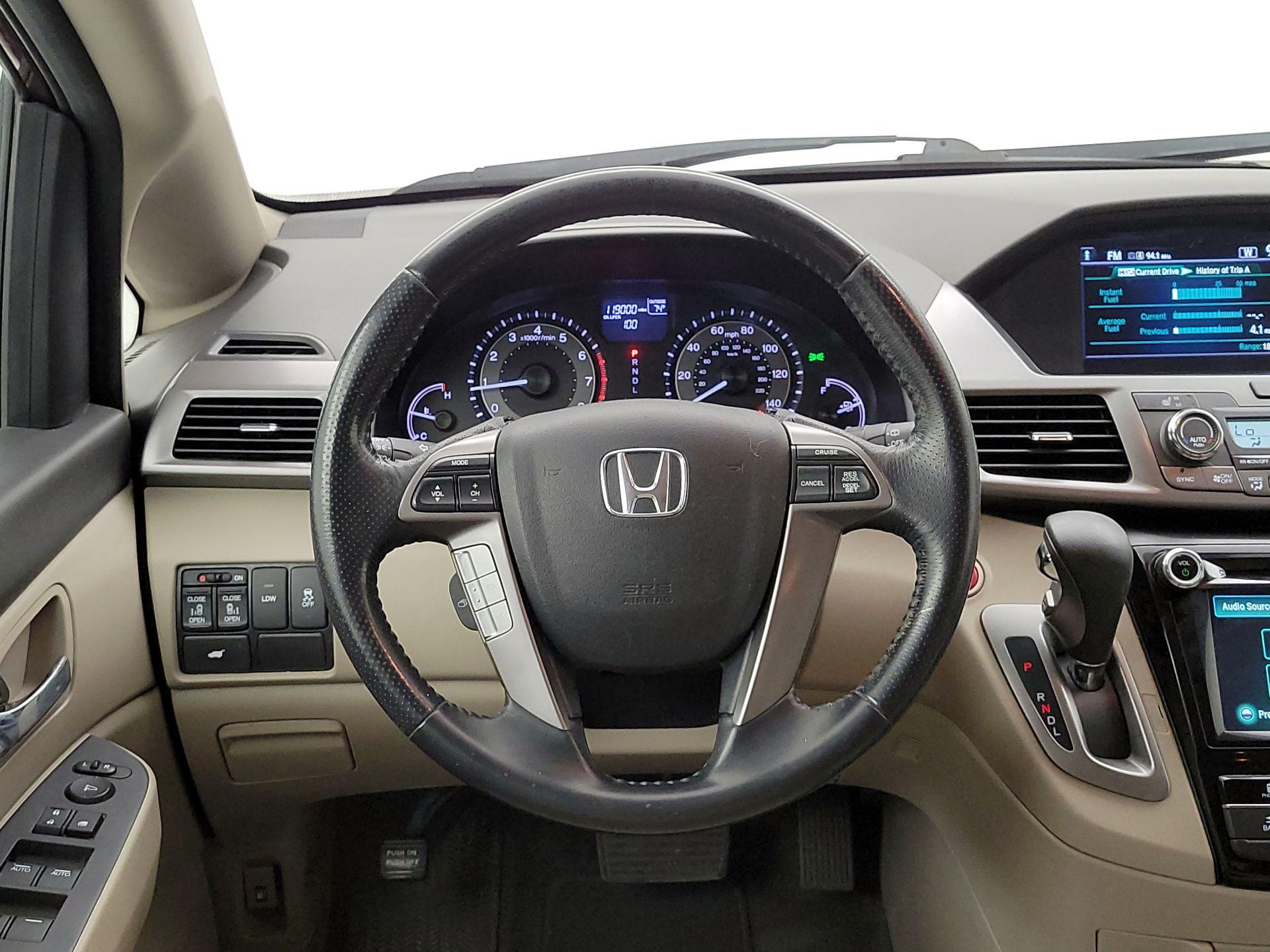 Thumbnail: 2017 Honda Odyssey - 10