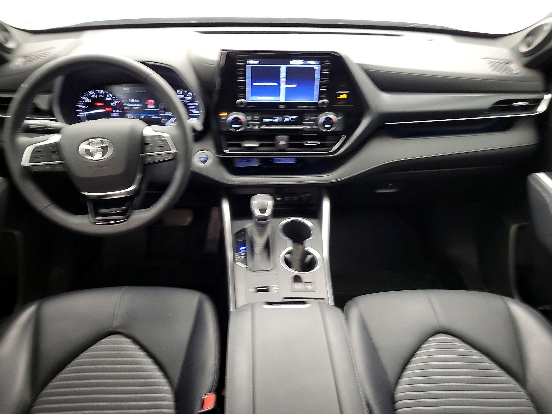 Thumbnail: 2021 Toyota Highlander - 9