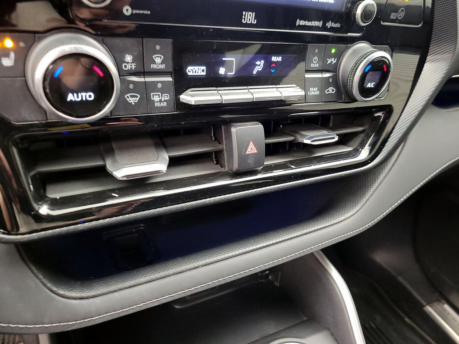 Thumbnail: 2021 Toyota Highlander - 14