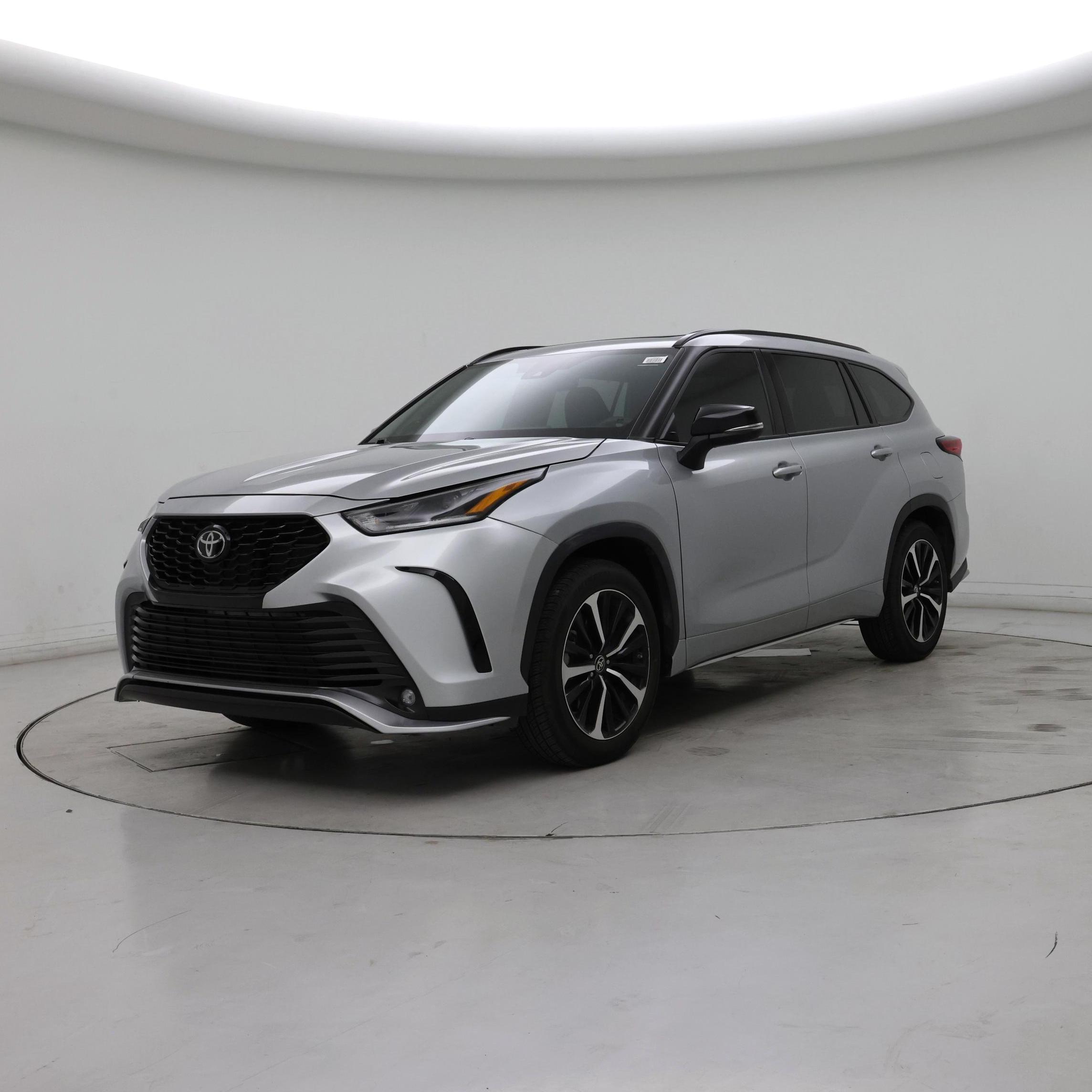 Thumbnail: 2021 Toyota Highlander - 4