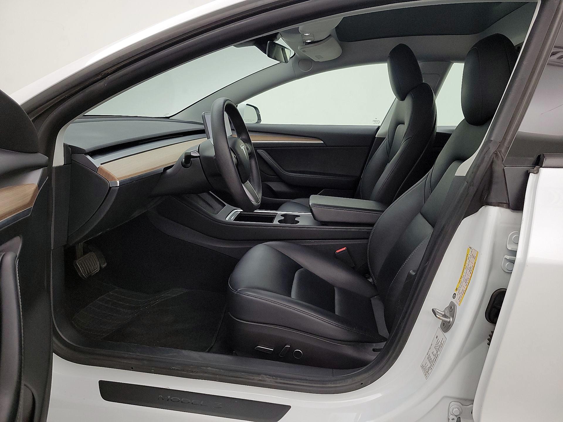 Thumbnail: 2021 Tesla Model 3 - 11
