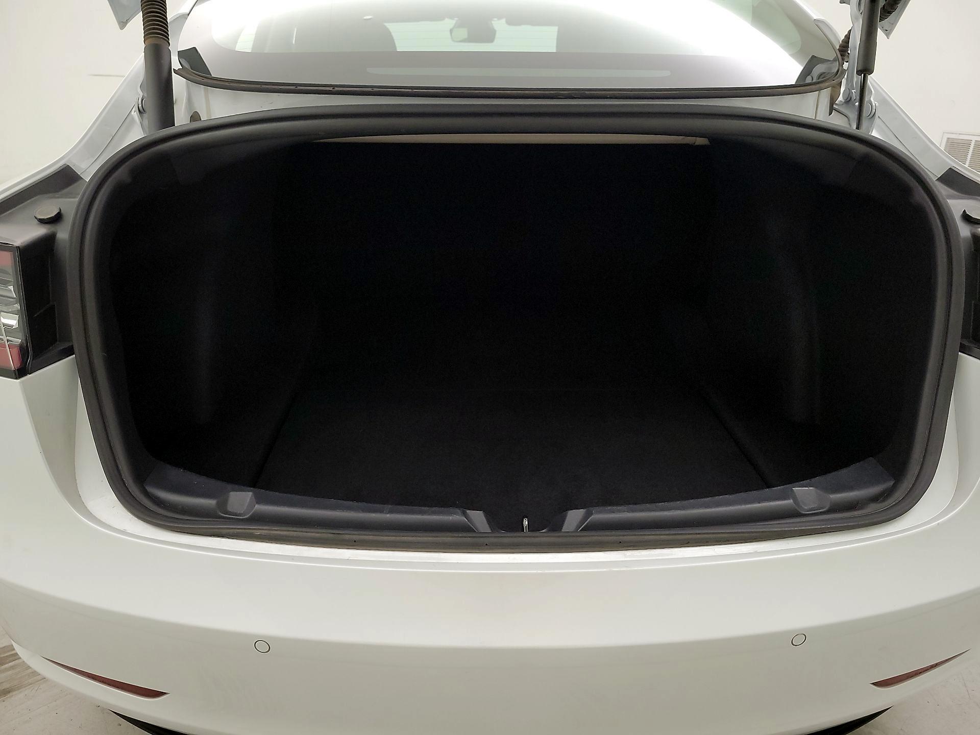 Thumbnail: 2021 Tesla Model 3 - 20