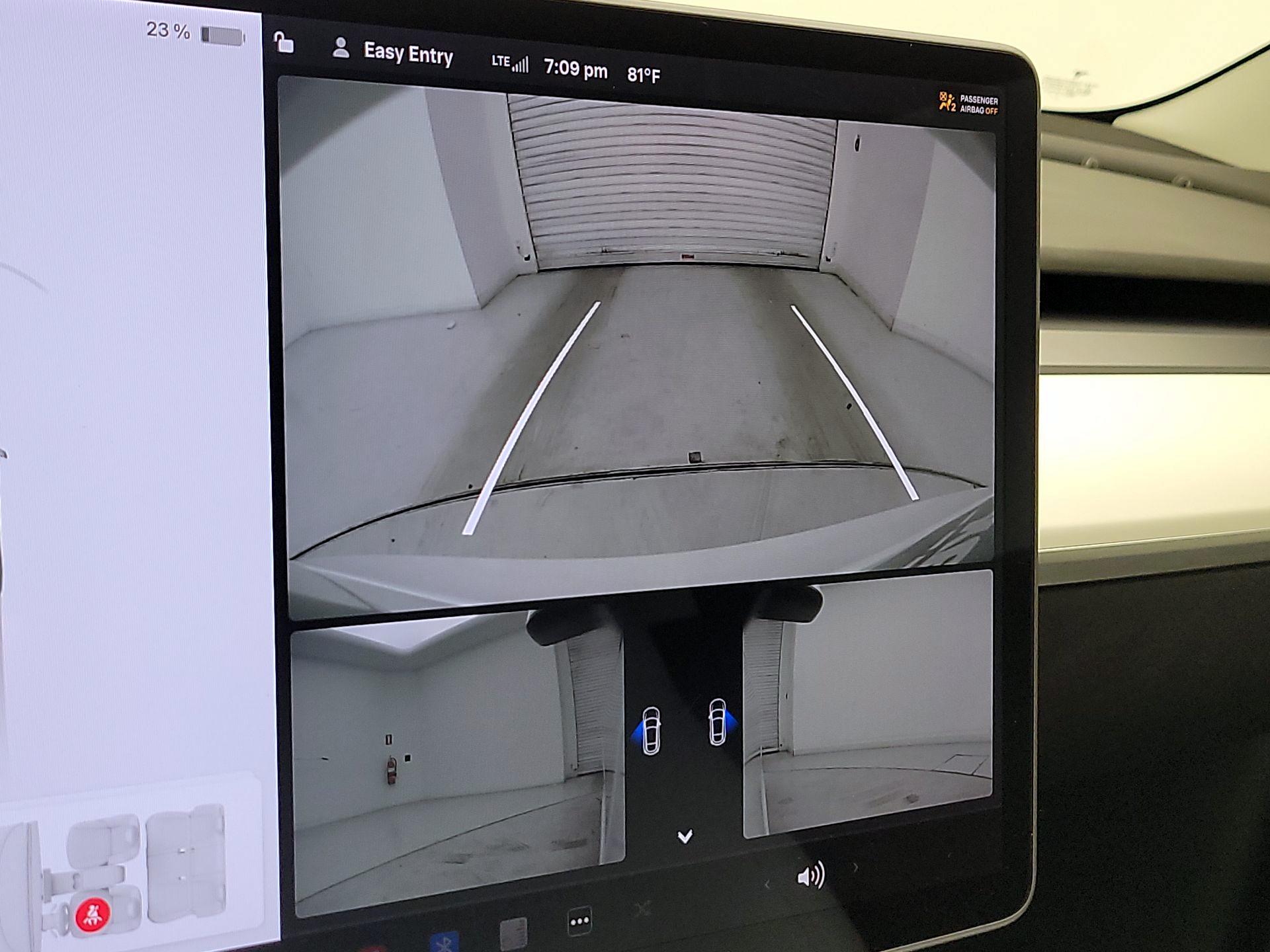 Thumbnail: 2022 Tesla Model 3 - 14