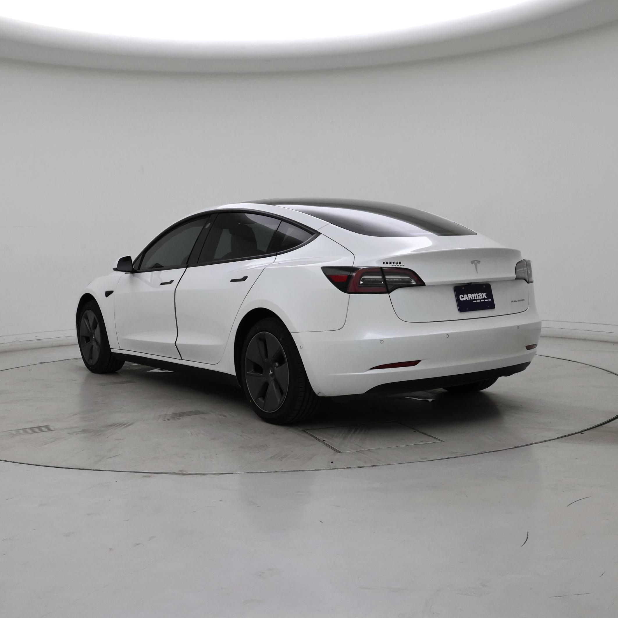 Thumbnail: 2022 Tesla Model 3 - 2