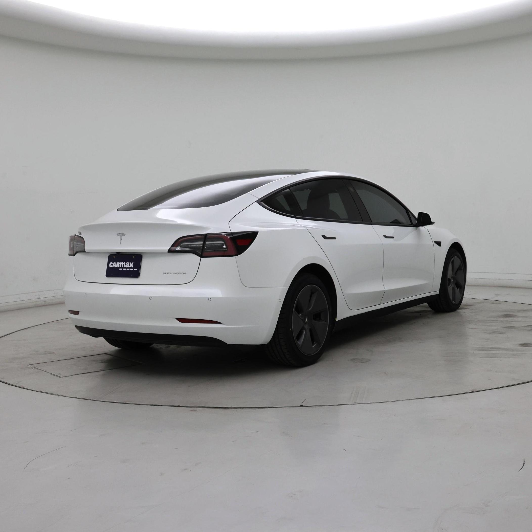 Thumbnail: 2022 Tesla Model 3 - 8