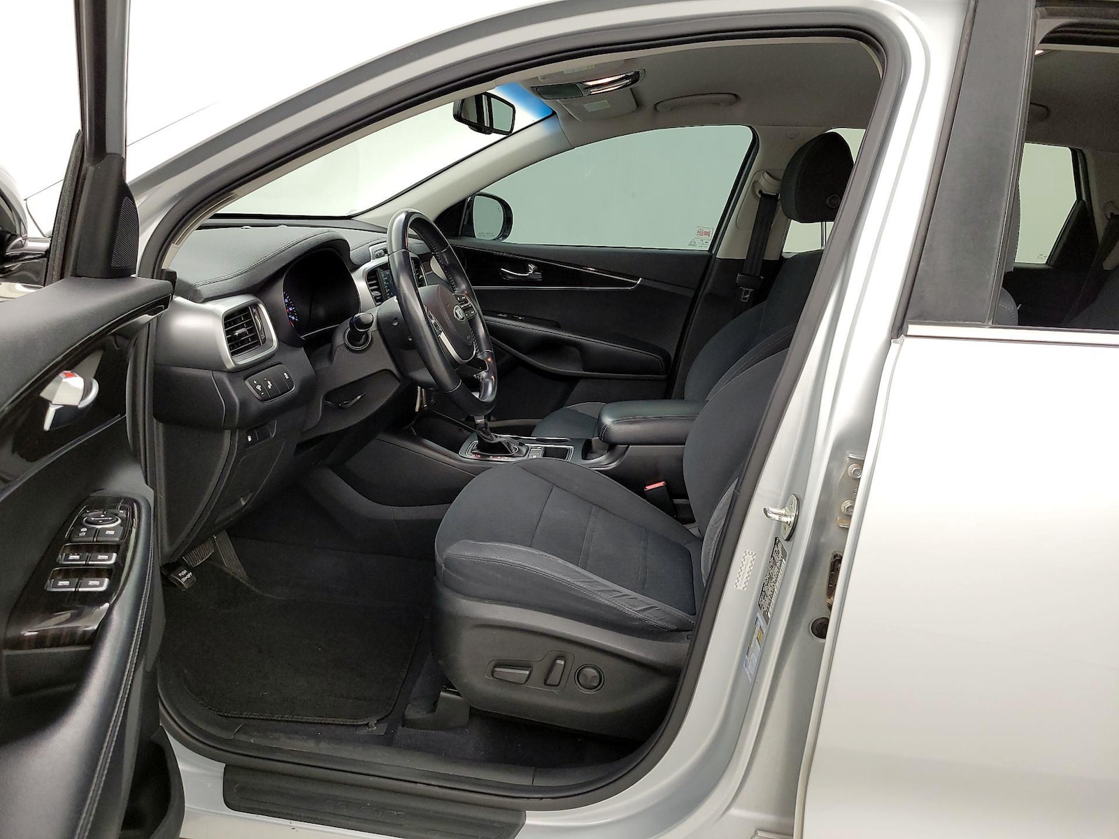 2019 Kia Sorento LX - Photo 12