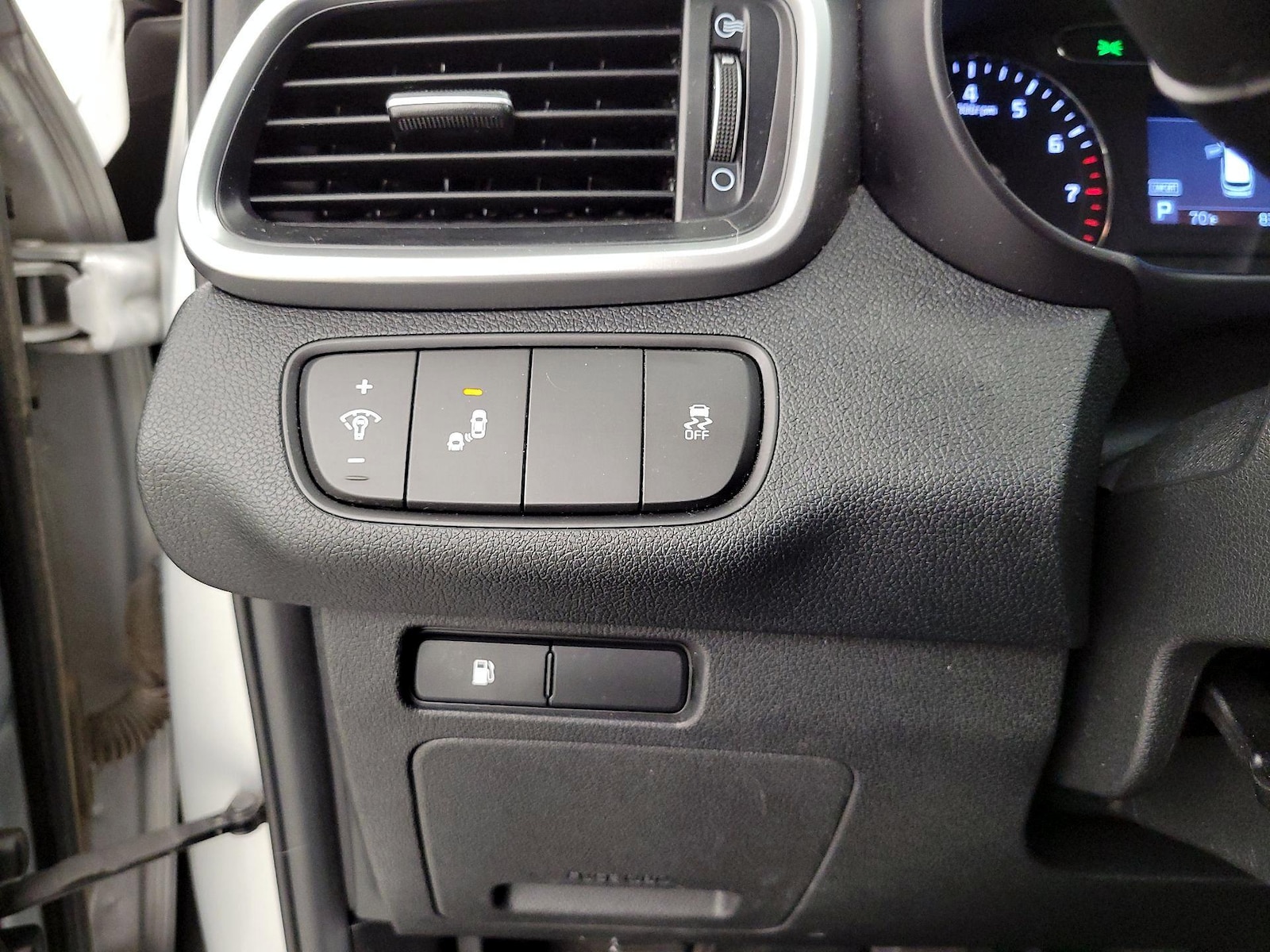 2019 Kia Sorento LX - Photo 14