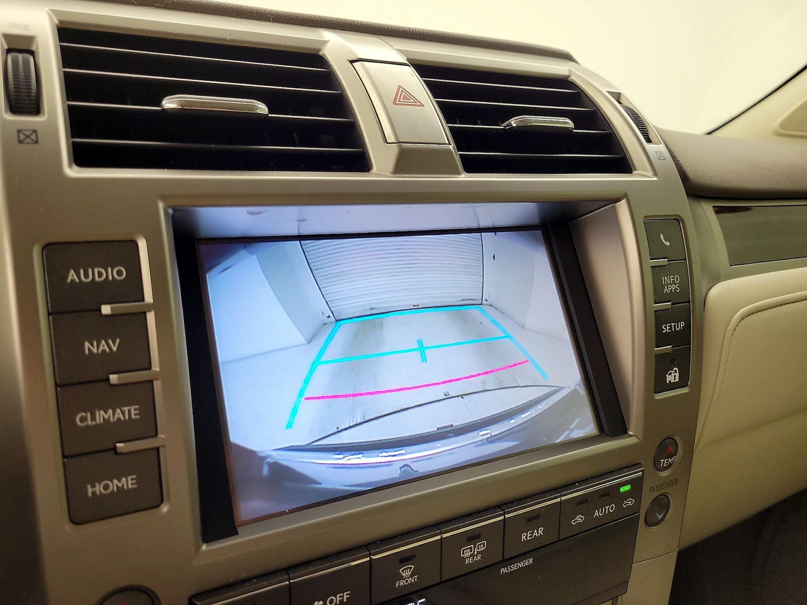 2017 Lexus GX Base - Photo 15
