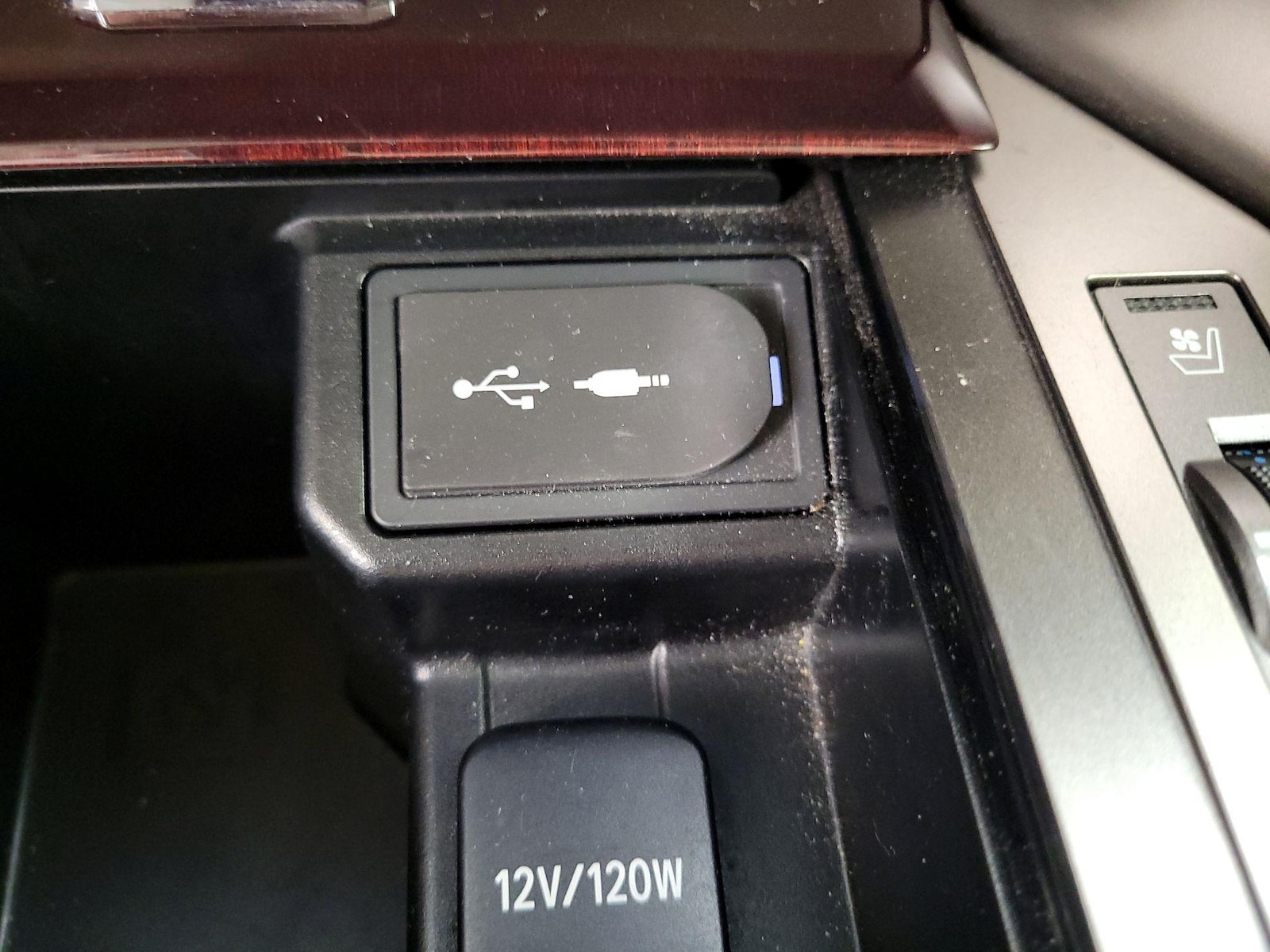 2017 Lexus GX Base - Photo 19