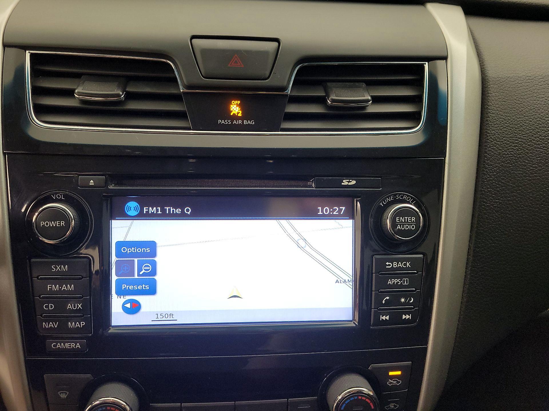 Thumbnail: 2015 Nissan Altima - 14