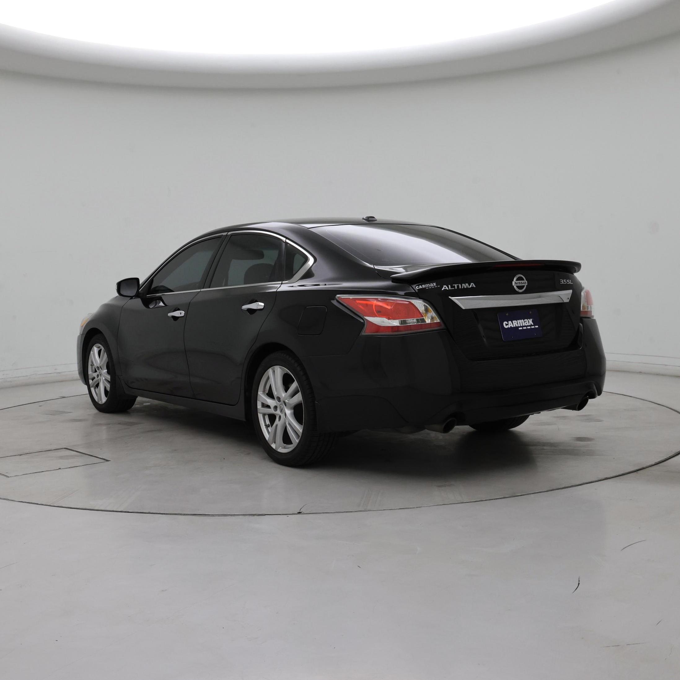 Thumbnail: 2015 Nissan Altima - 2