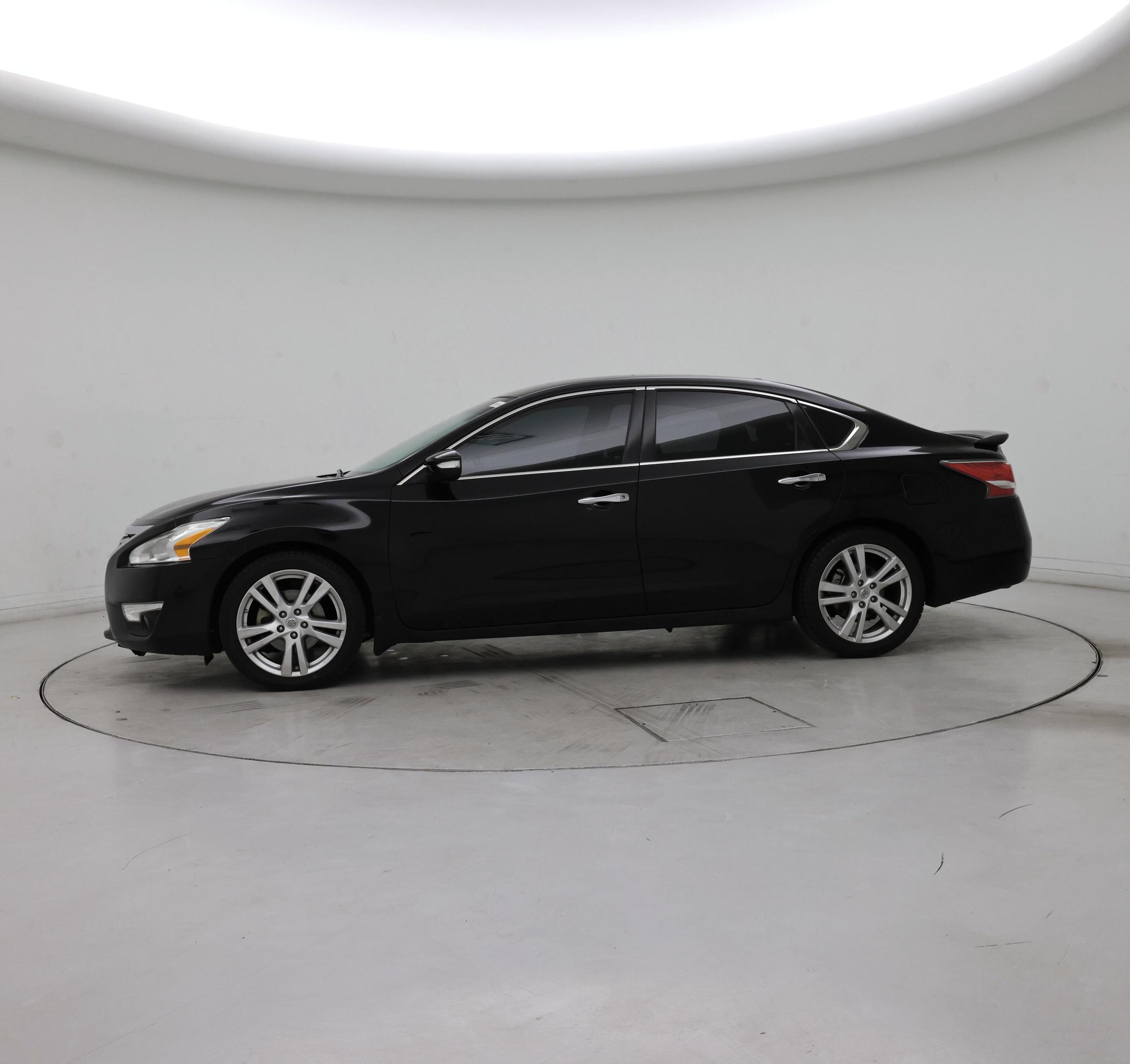 Thumbnail: 2015 Nissan Altima - 3
