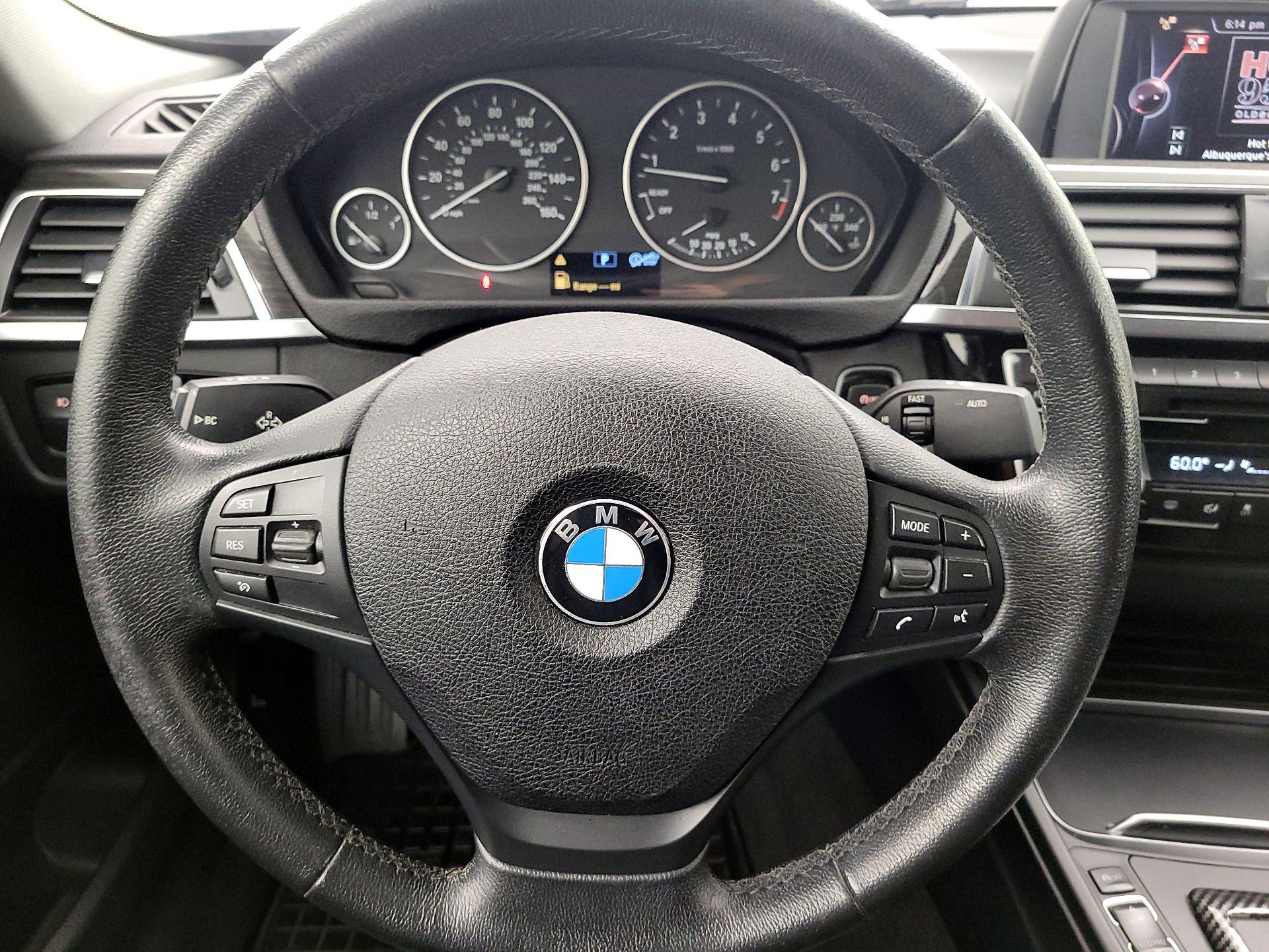 Thumbnail: 2017 BMW 3 Series - 10