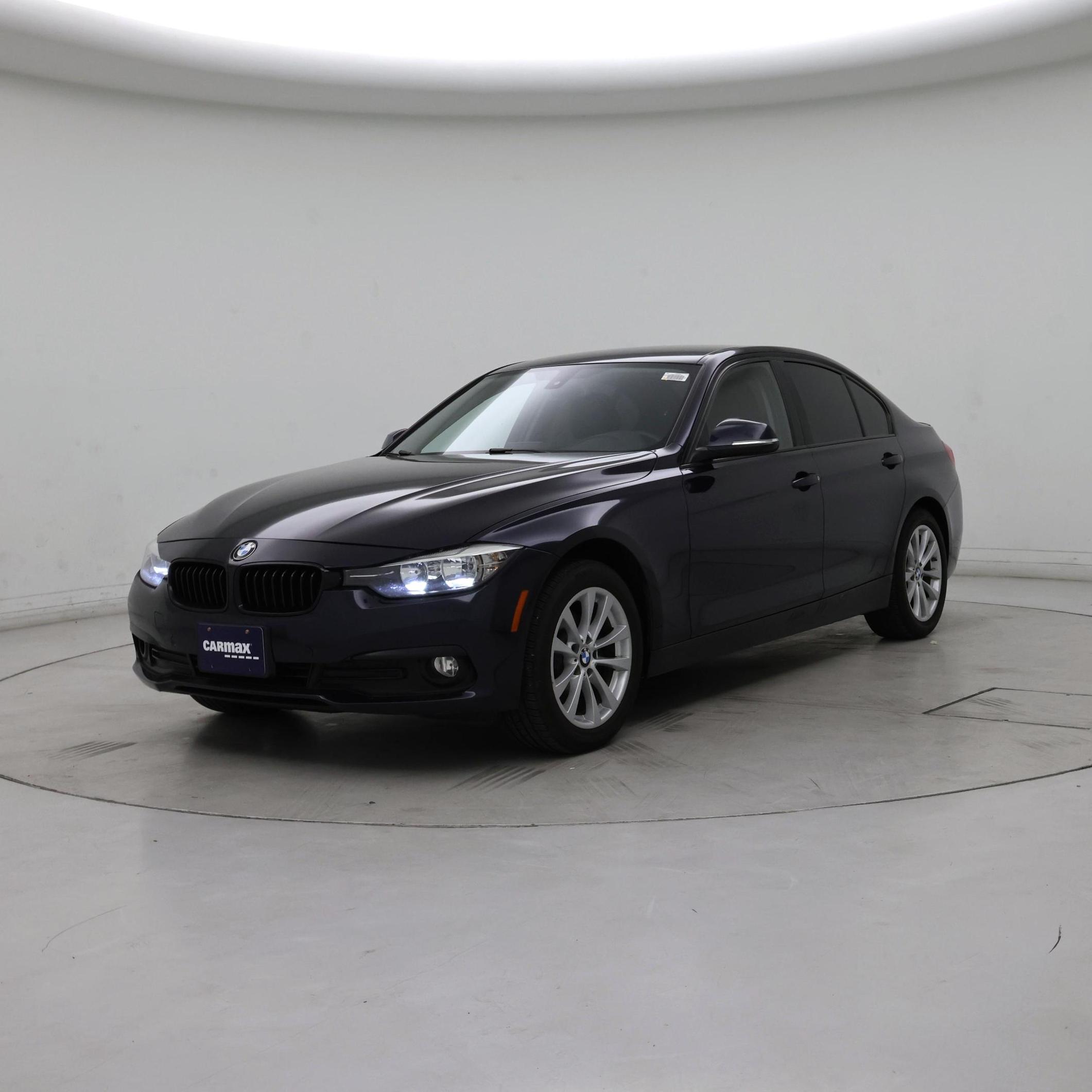 Thumbnail: 2017 BMW 3 Series - 4