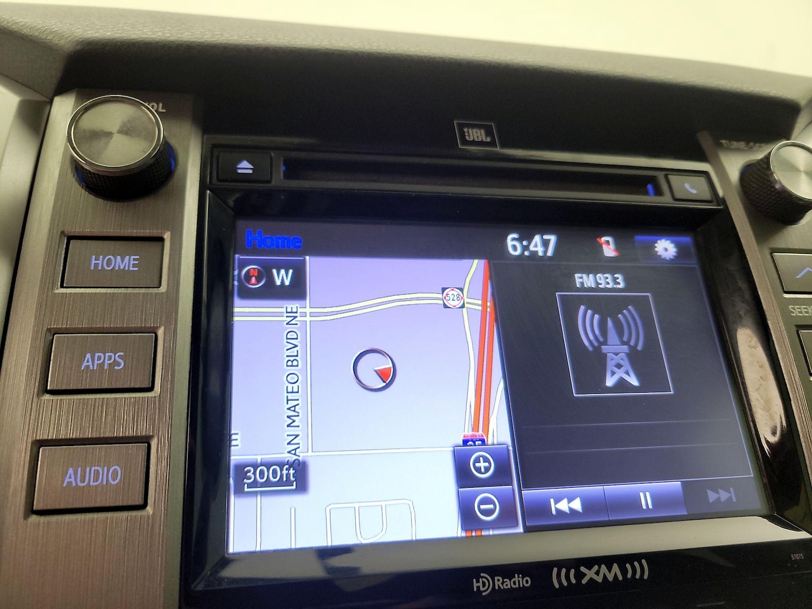 2014 Toyota Tundra Limited - Photo 15