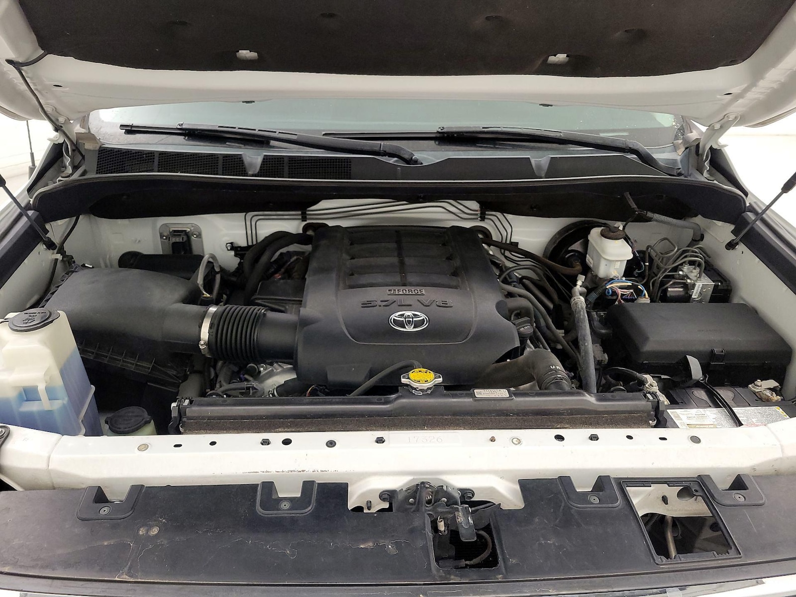 2014 Toyota Tundra Limited - Photo 24