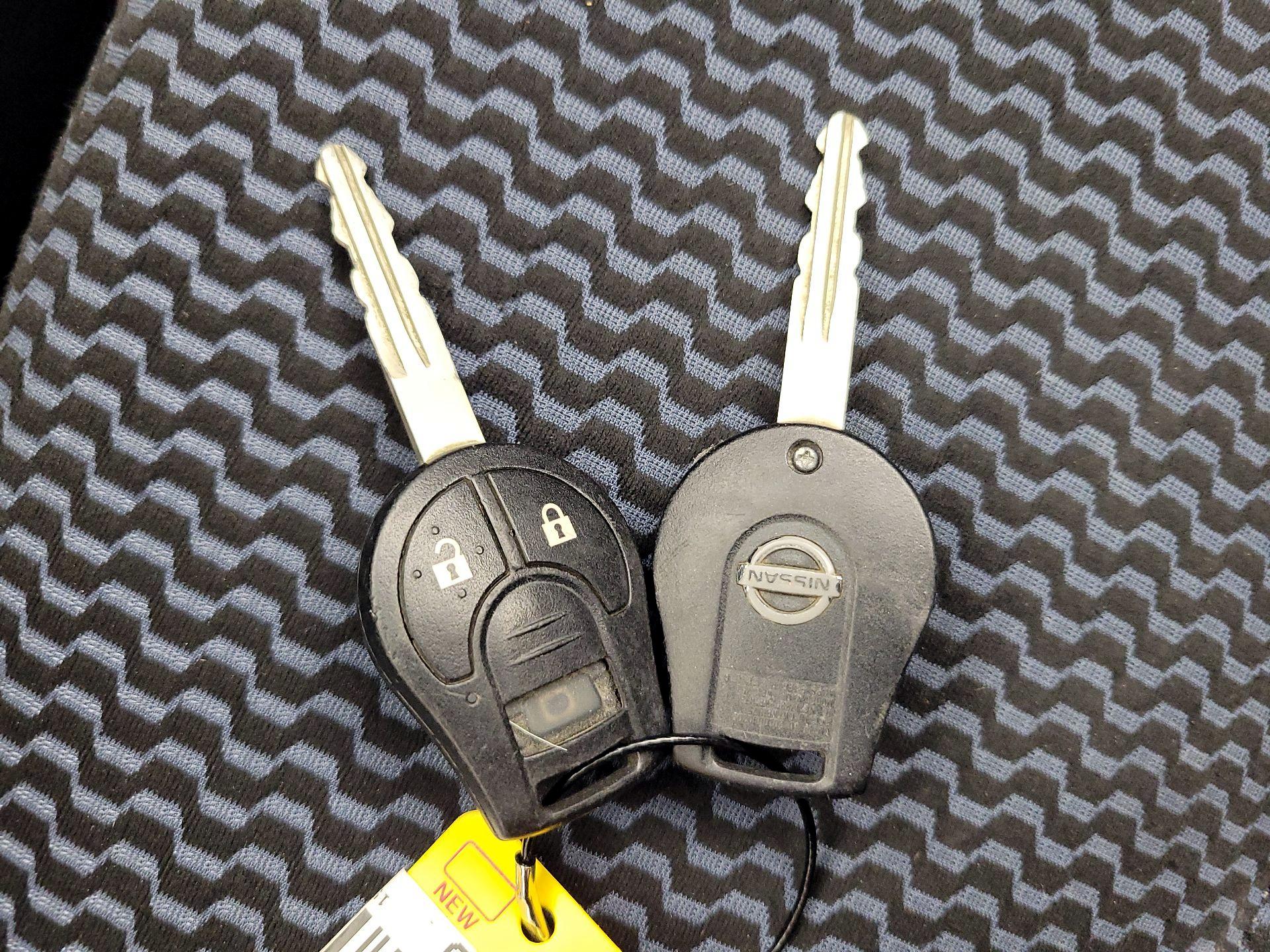 Thumbnail: 2015 Nissan Versa Note - 19