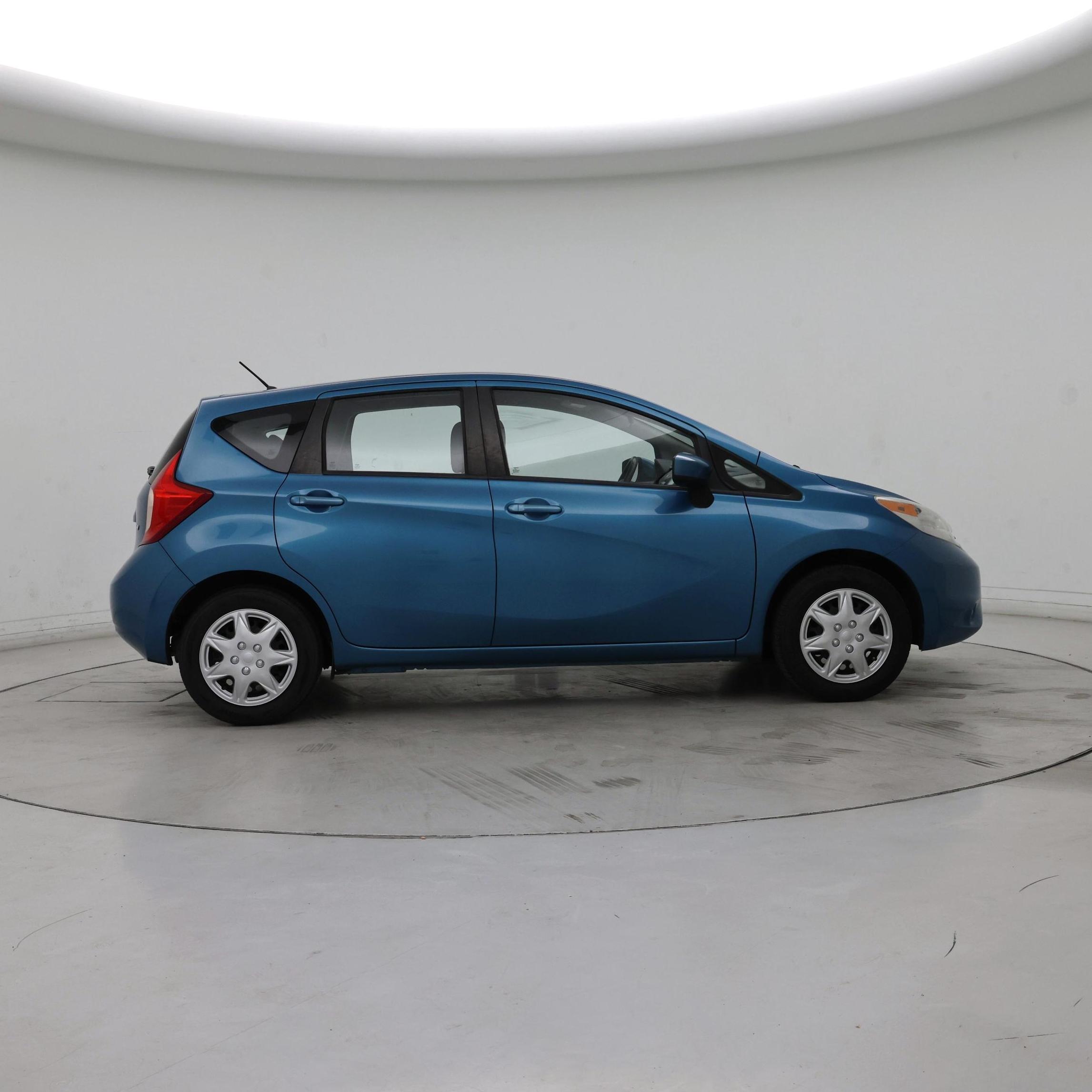 Thumbnail: 2015 Nissan Versa Note - 7
