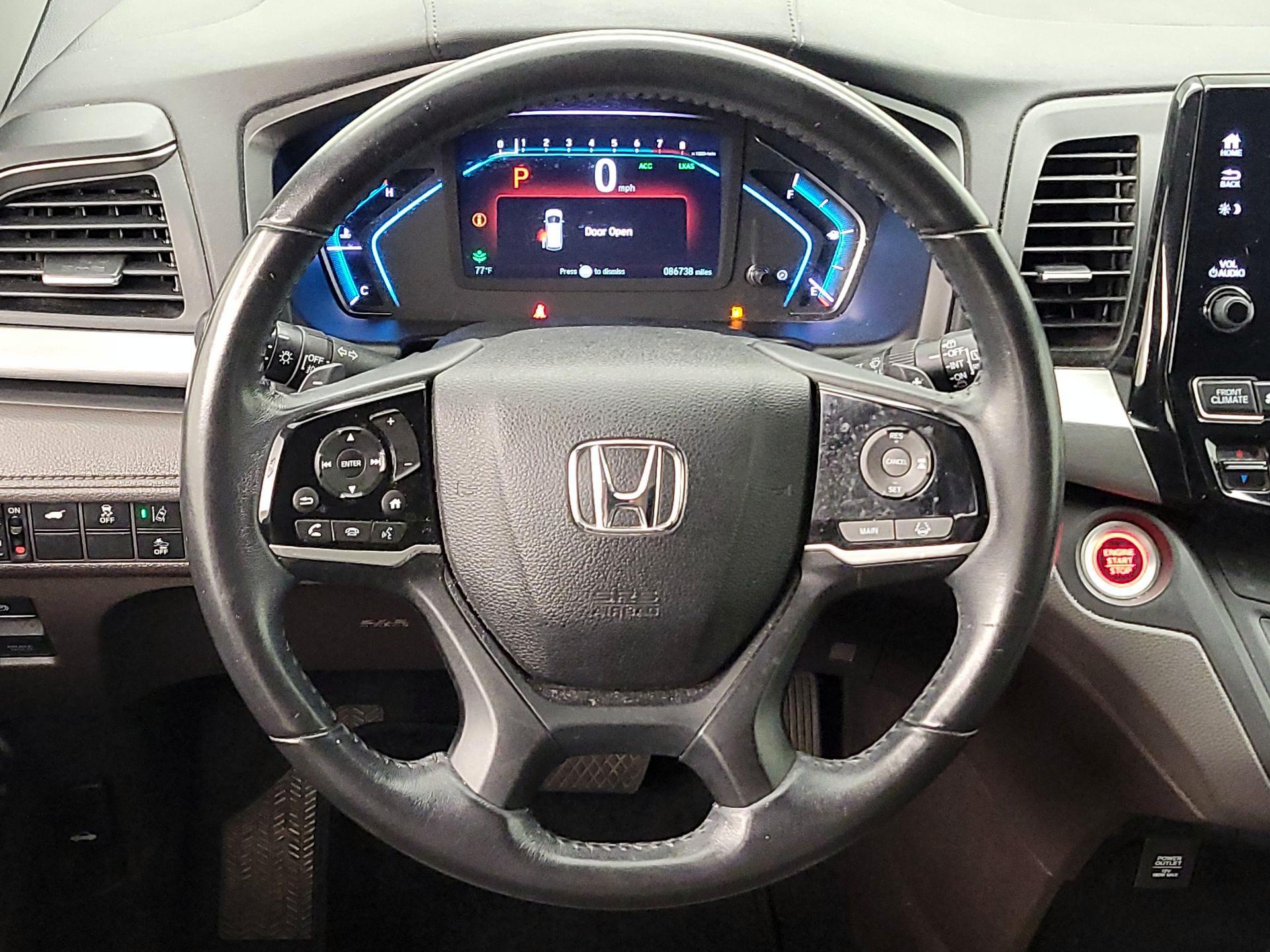 Thumbnail: 2018 Honda Odyssey - 10