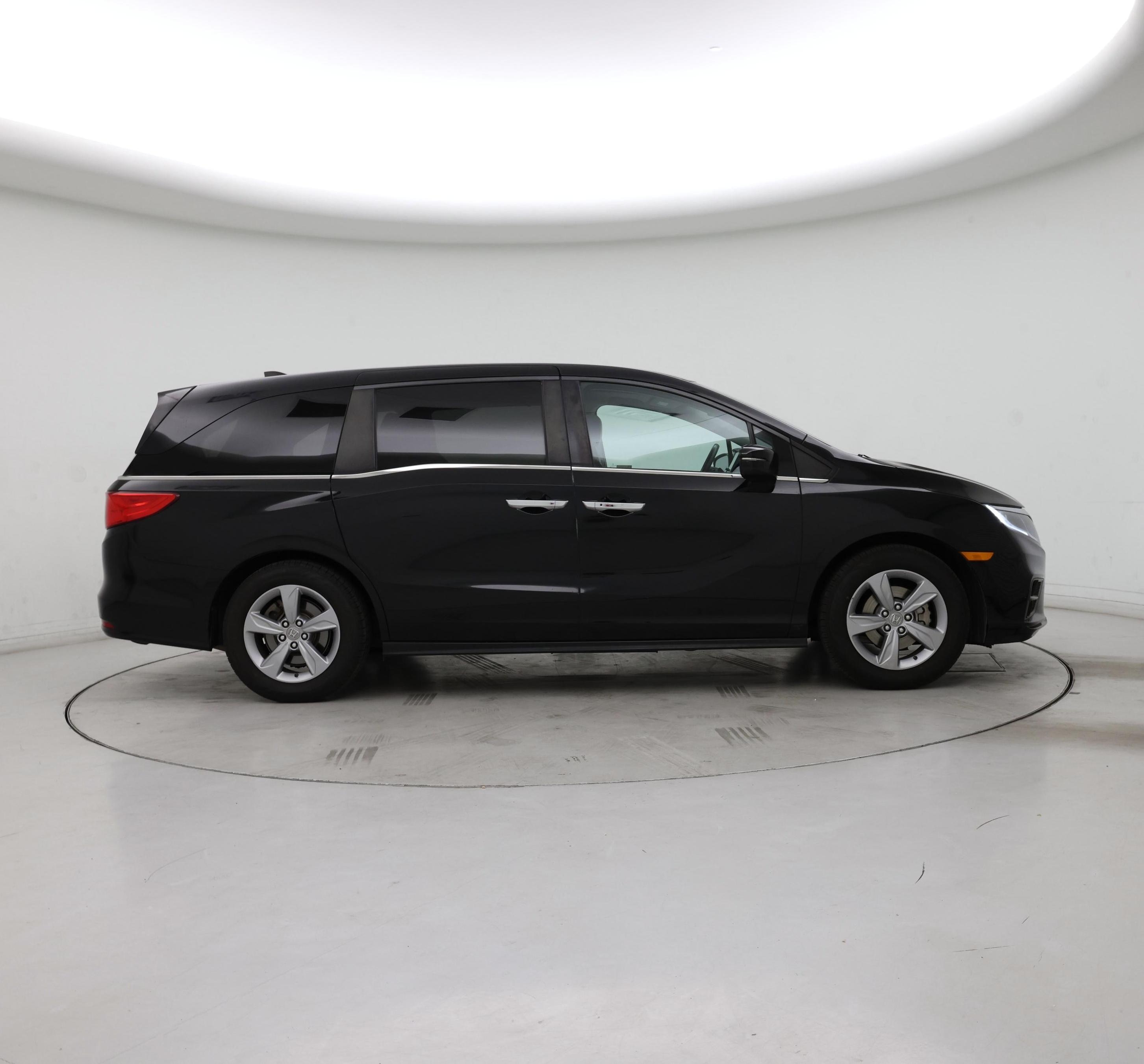 Thumbnail: 2018 Honda Odyssey - 7