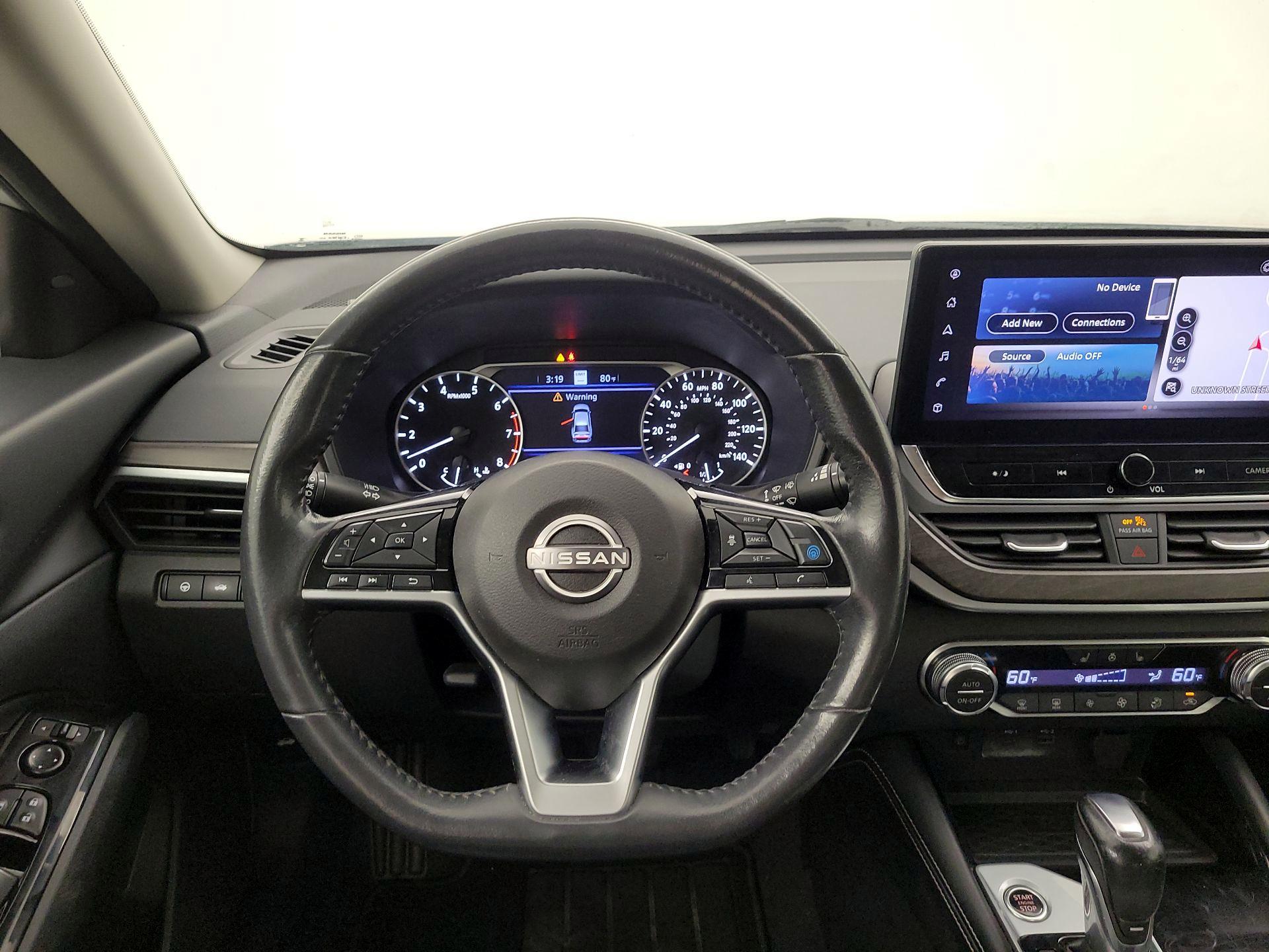 Thumbnail: 2023 Nissan Altima - 10