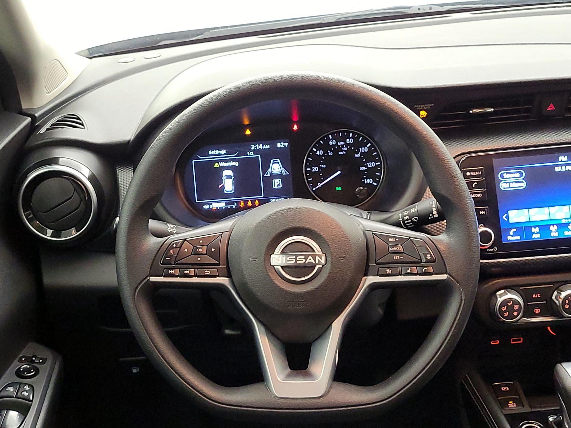 Thumbnail: 2023 Nissan Kicks - 10