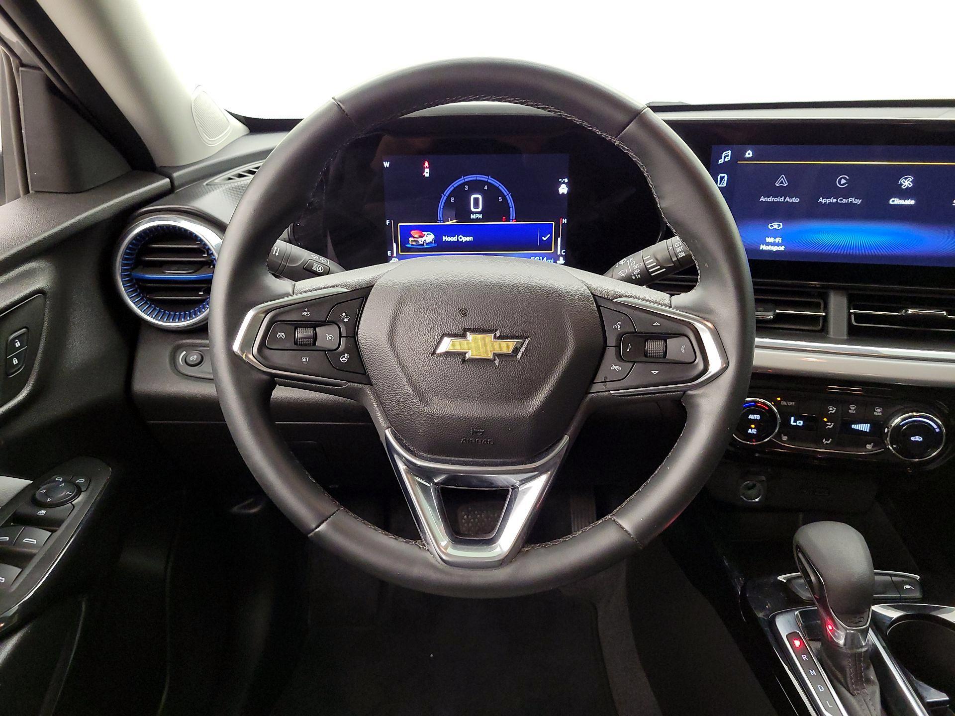 Thumbnail: 2025 Chevrolet Trax - 10