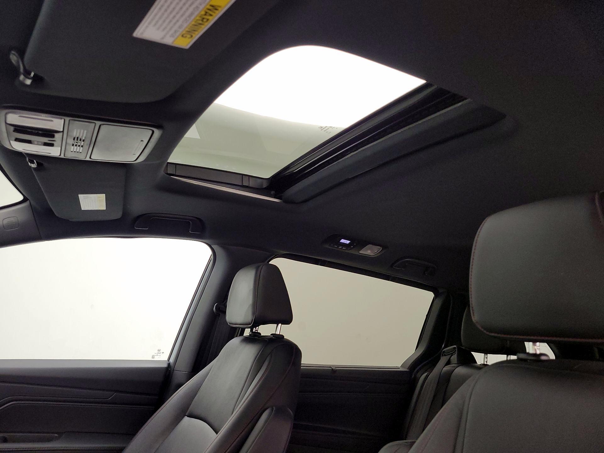 Thumbnail: 2025 Honda Odyssey - 19