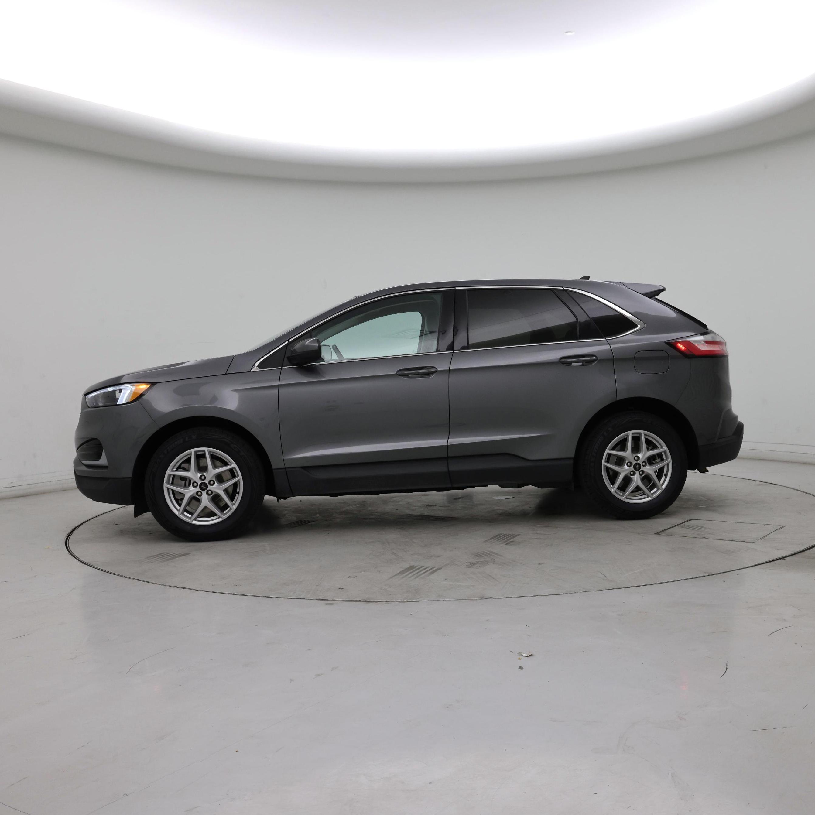 Thumbnail: 2023 Ford Edge - 3