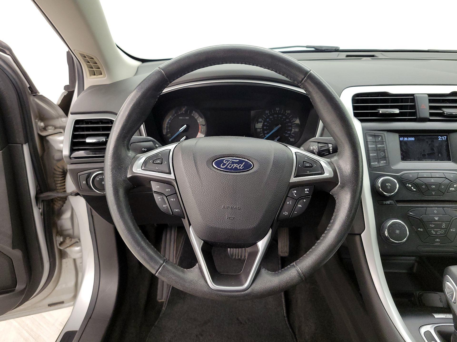 Thumbnail: 2014 Ford Fusion - 10