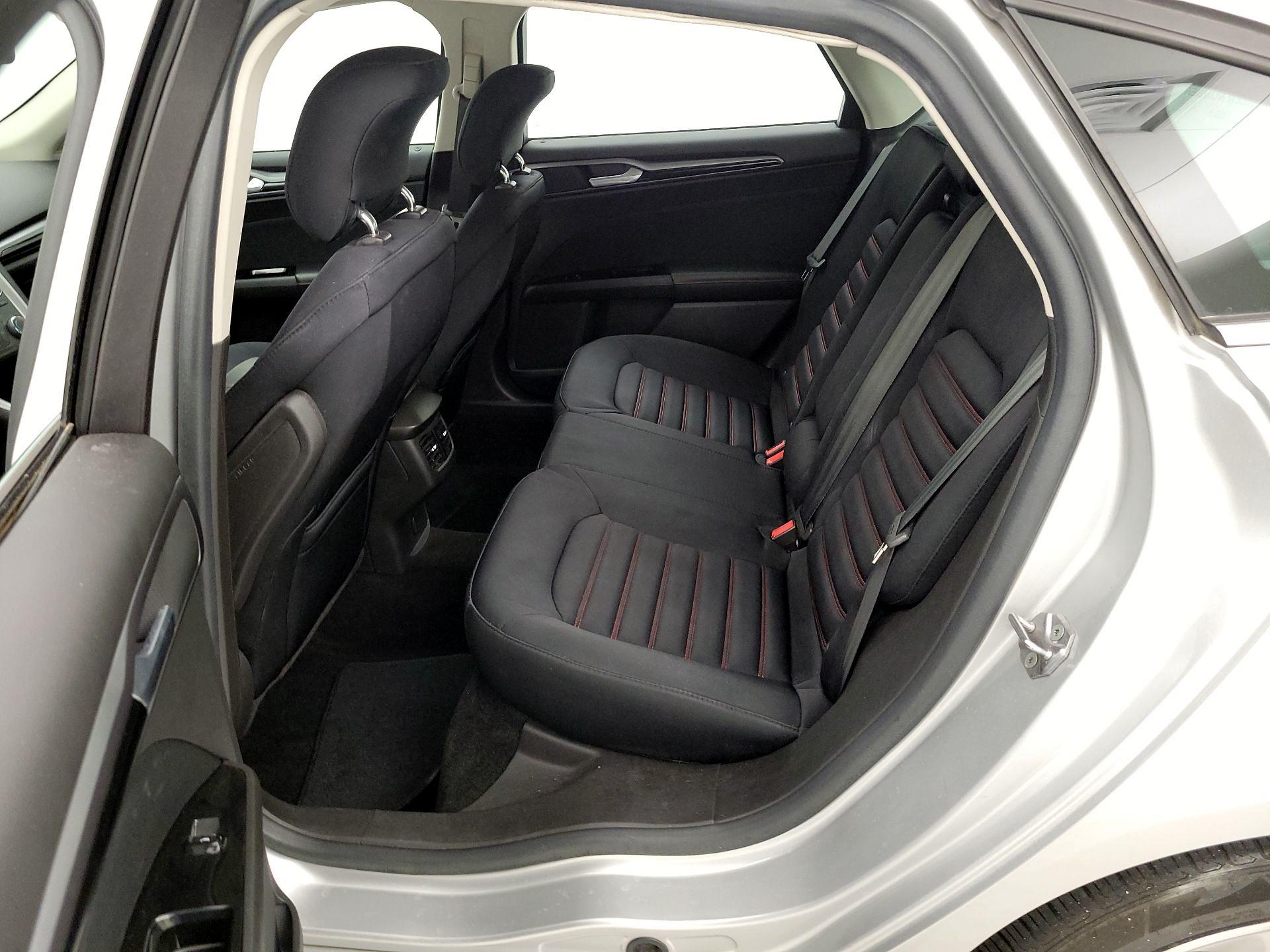 Thumbnail: 2014 Ford Fusion - 18