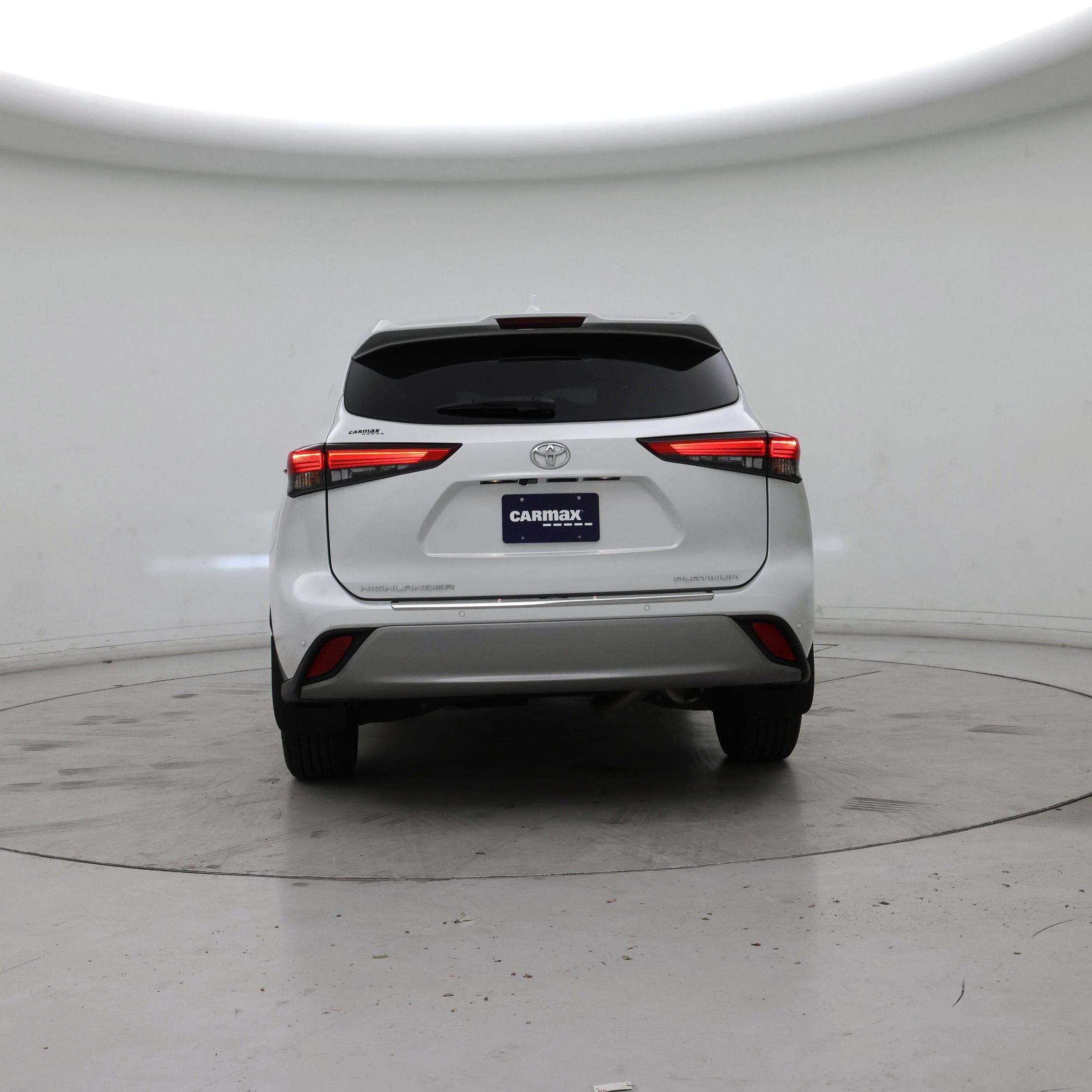 Thumbnail: 2022 Toyota Highlander - 6