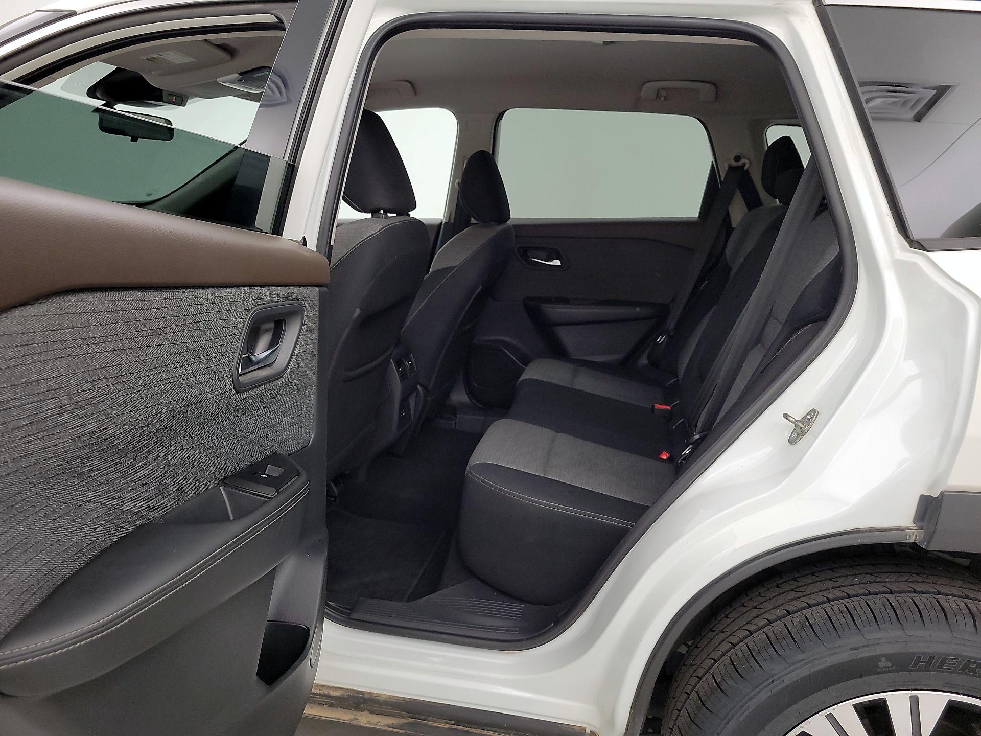 Thumbnail: 2021 Nissan Rogue - 19