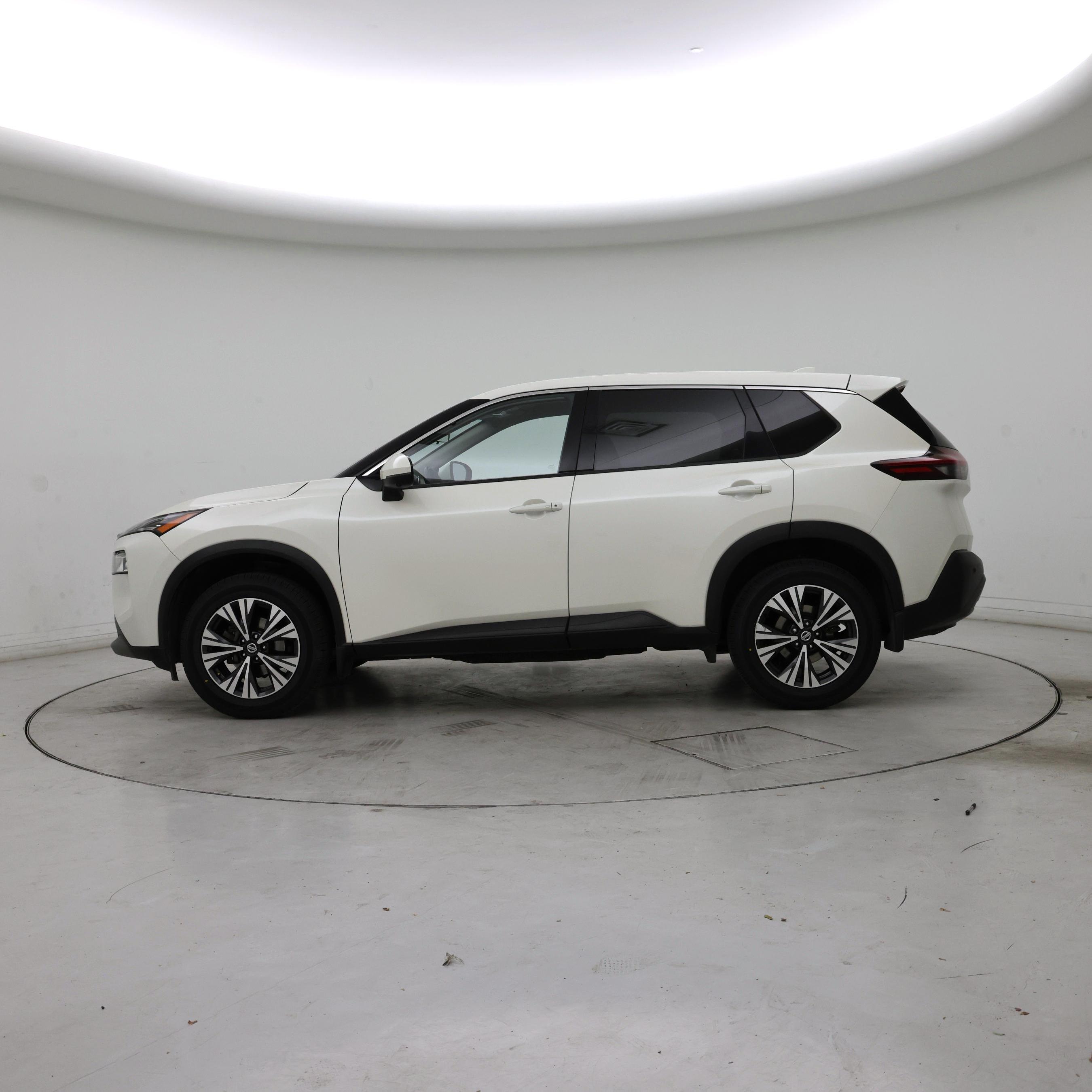 Thumbnail: 2021 Nissan Rogue - 3