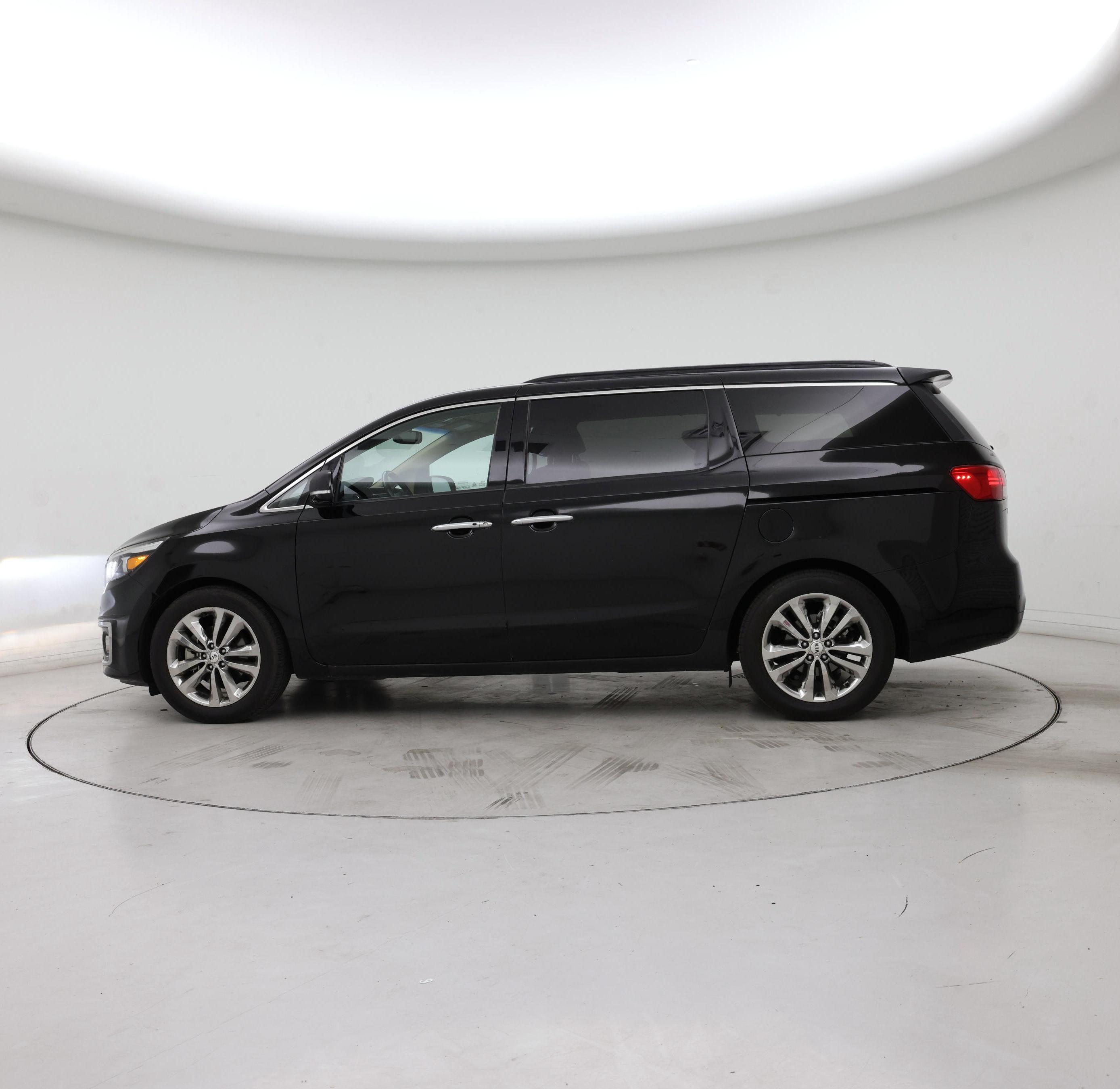 Thumbnail: 2018 Kia Sedona - 3