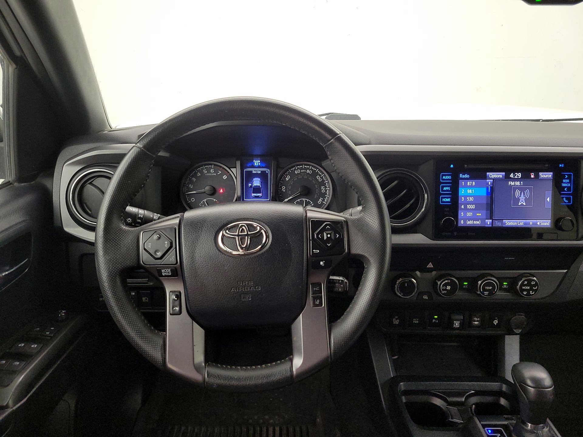 Thumbnail: 2019 Toyota Tacoma - 10