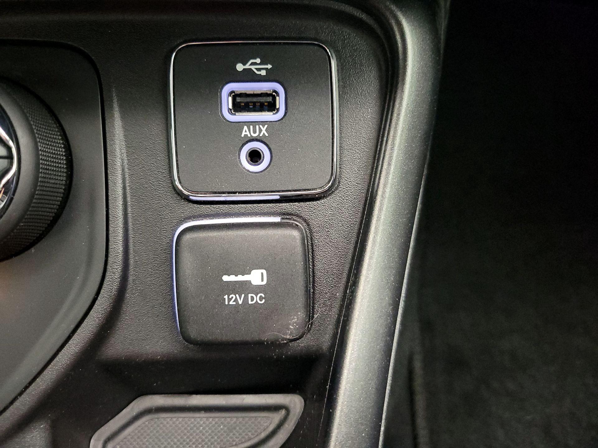 Thumbnail: 2018 Jeep Compass - 18