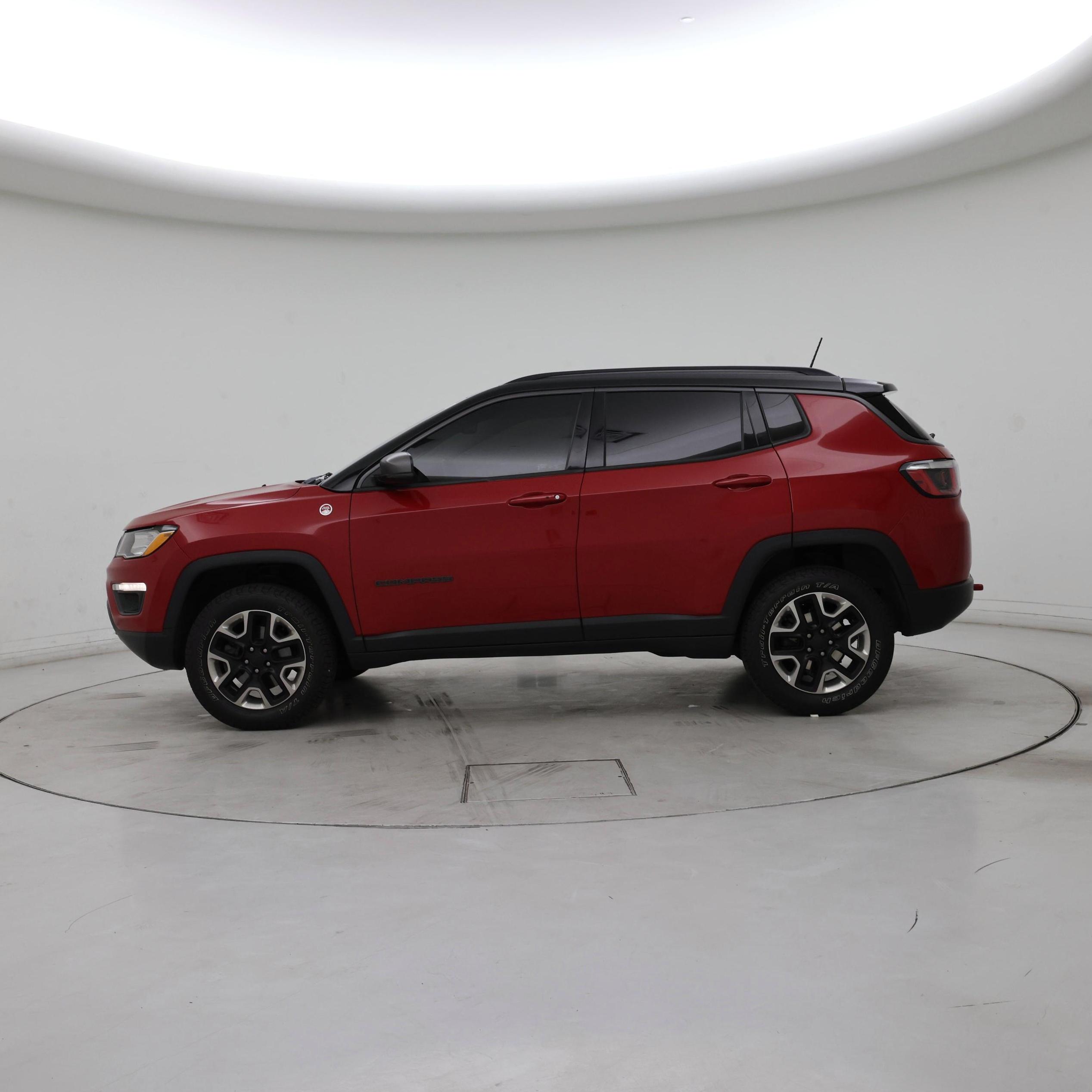 Thumbnail: 2018 Jeep Compass - 3