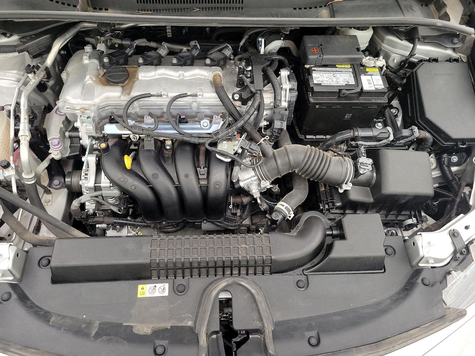 2022 Toyota Corolla LE - Photo 22
