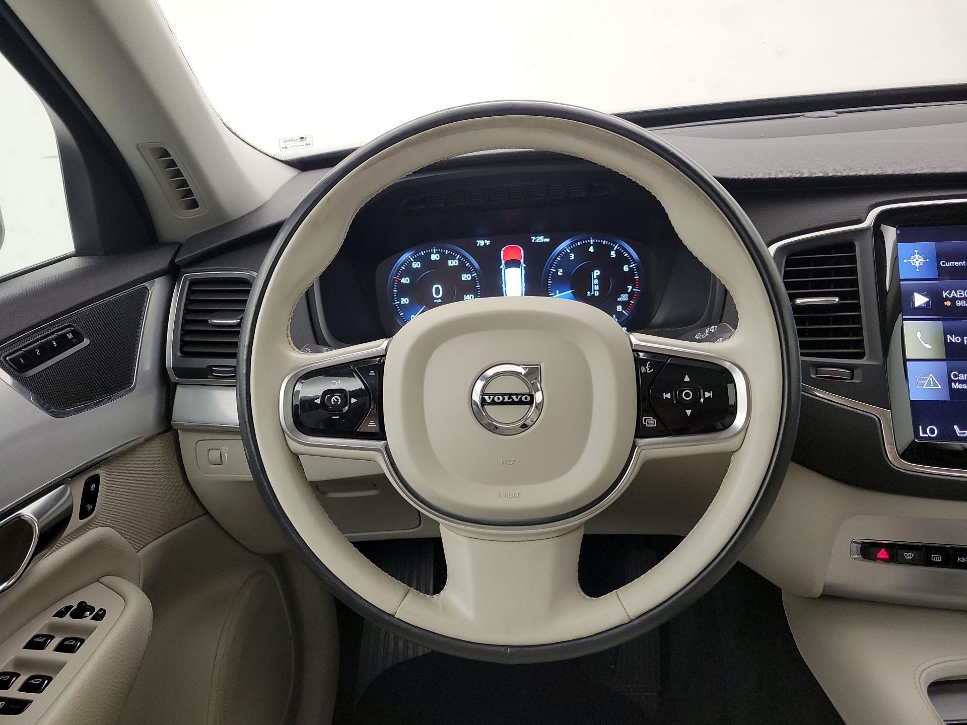 Thumbnail: 2016 Volvo XC90 - 10