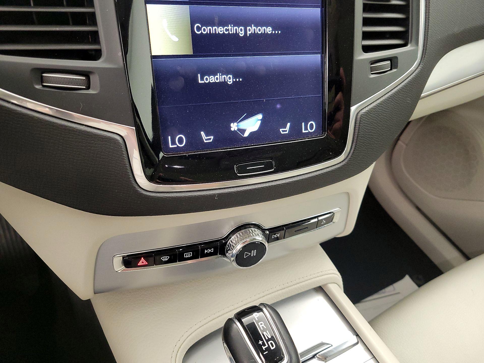 Thumbnail: 2016 Volvo XC90 - 14