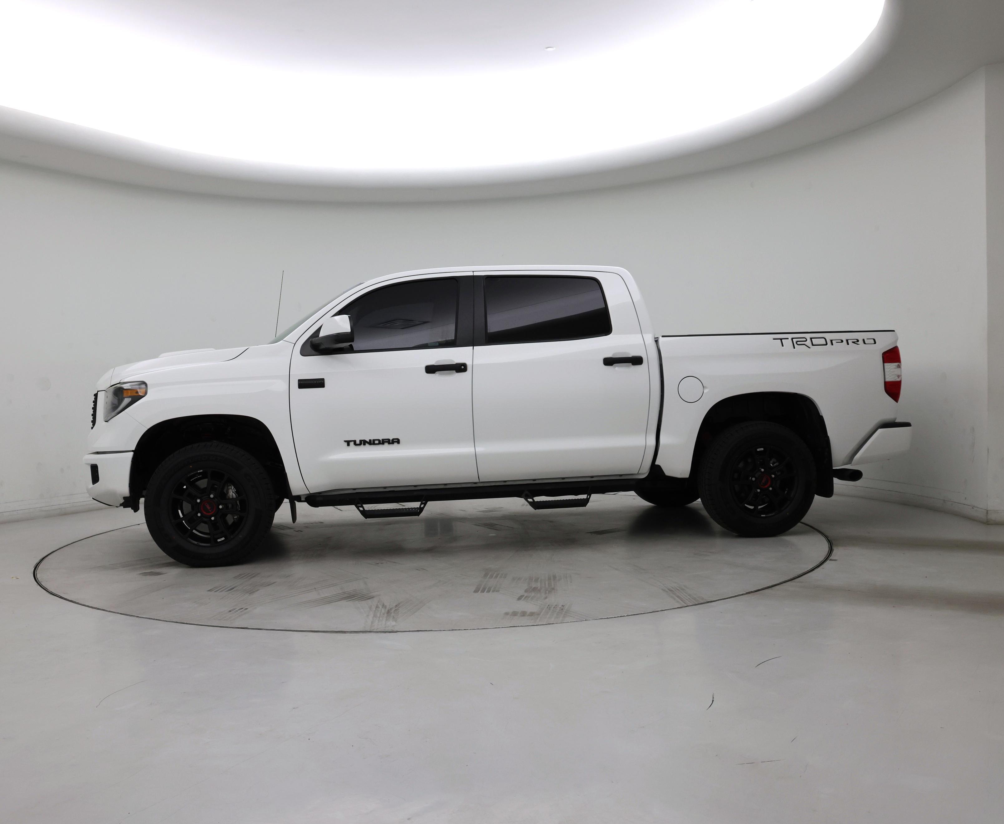 Thumbnail: 2019 Toyota Tundra - 3