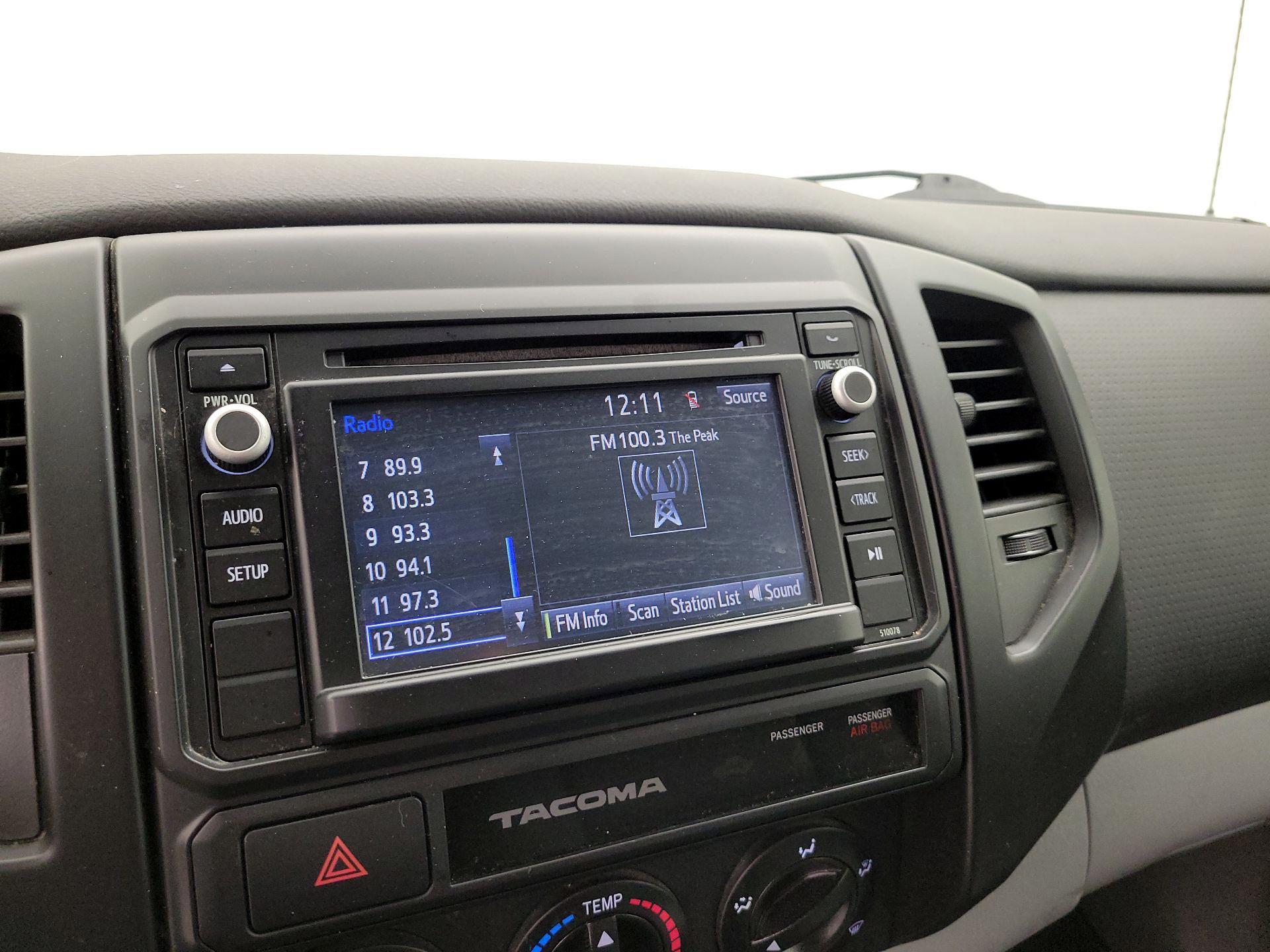 Thumbnail: 2015 Toyota Tacoma - 14